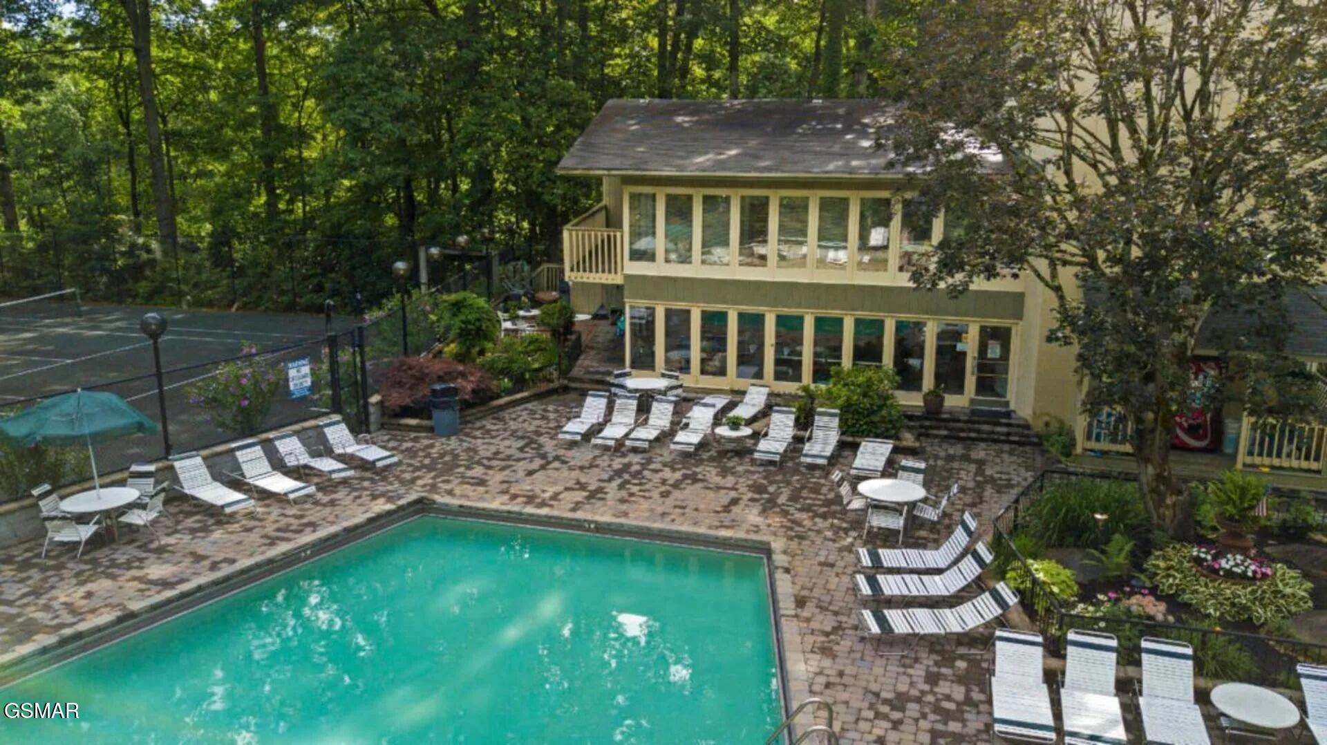 1116 Alpenrose Drive Gatlinburg TN 37738