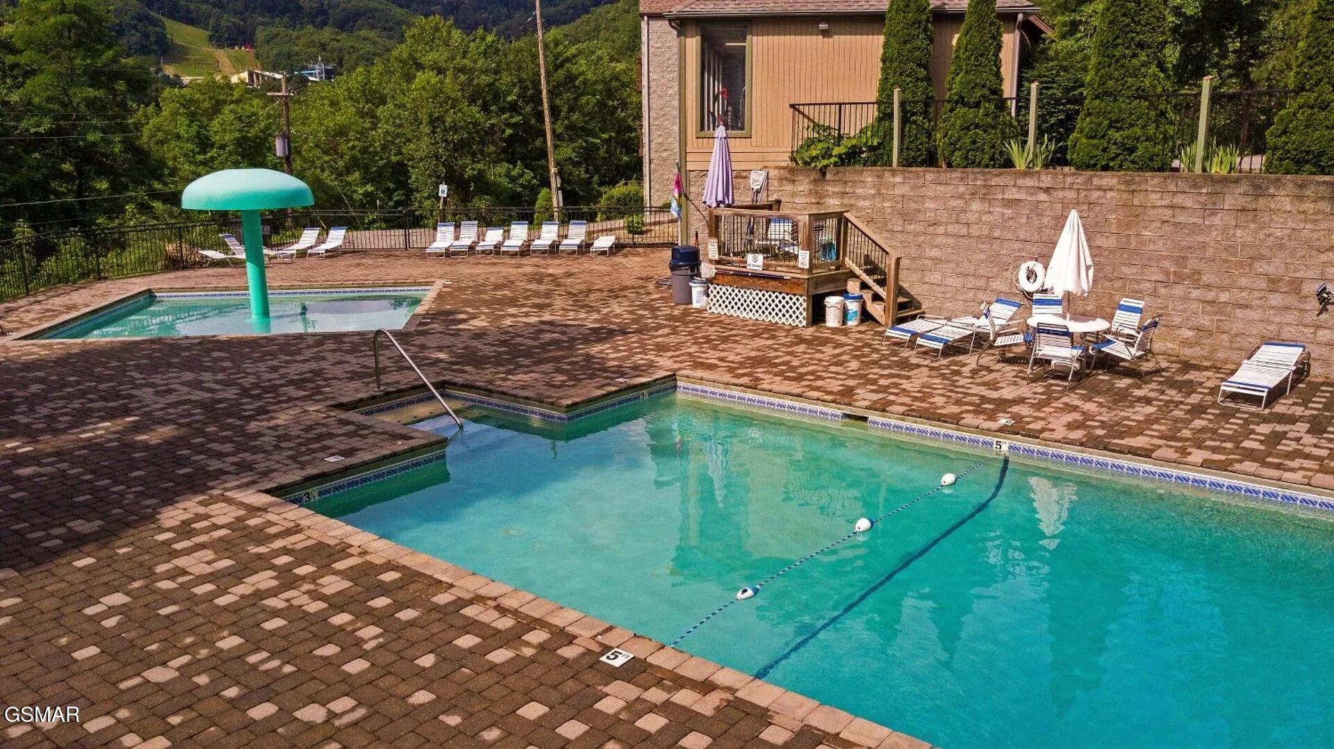 1116 Alpenrose Drive Gatlinburg TN 37738