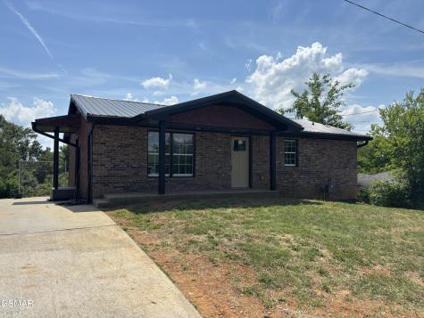 709 8TH Street Newport TN 37821