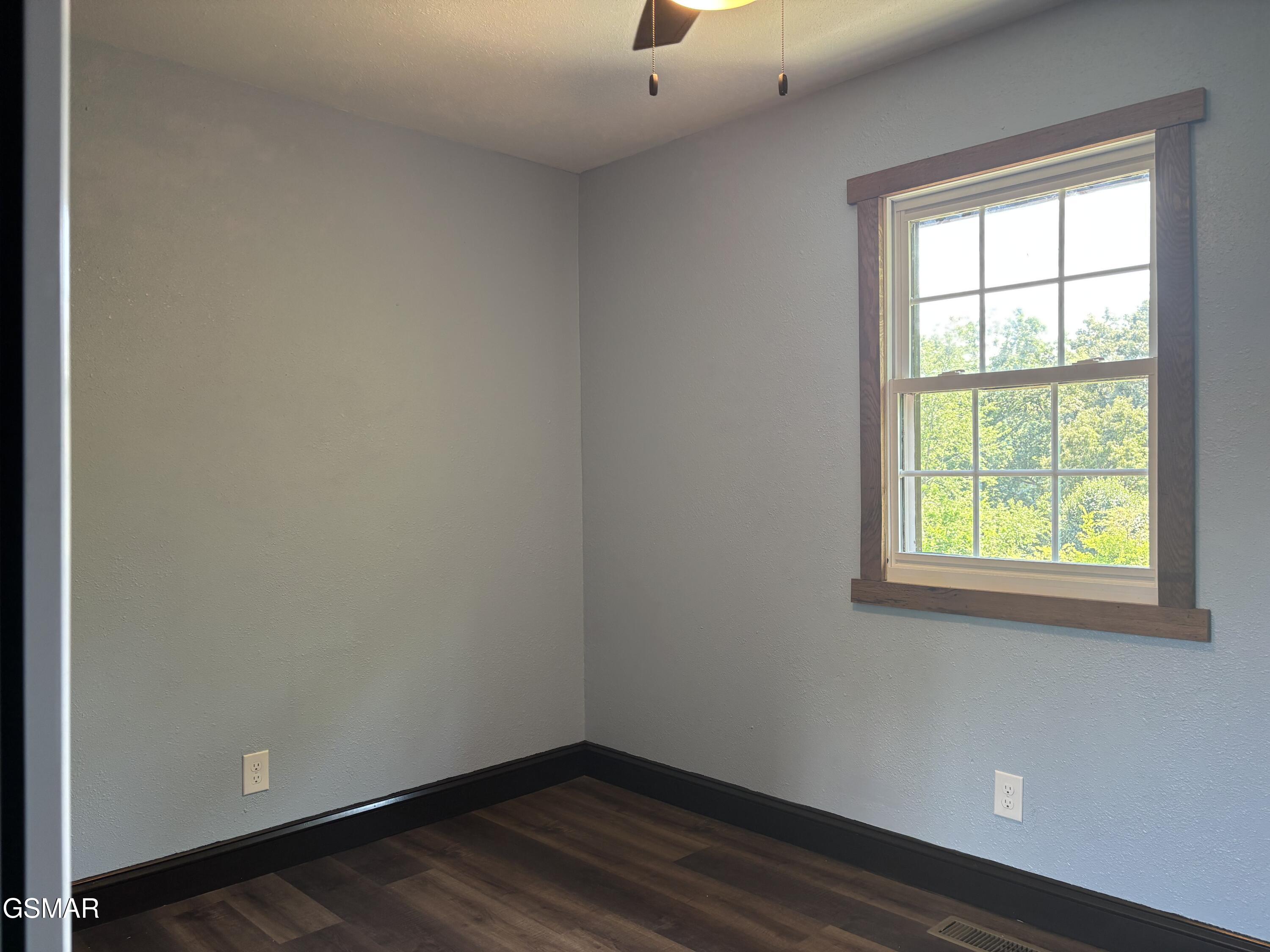 709 8th Street Newport TN 37821