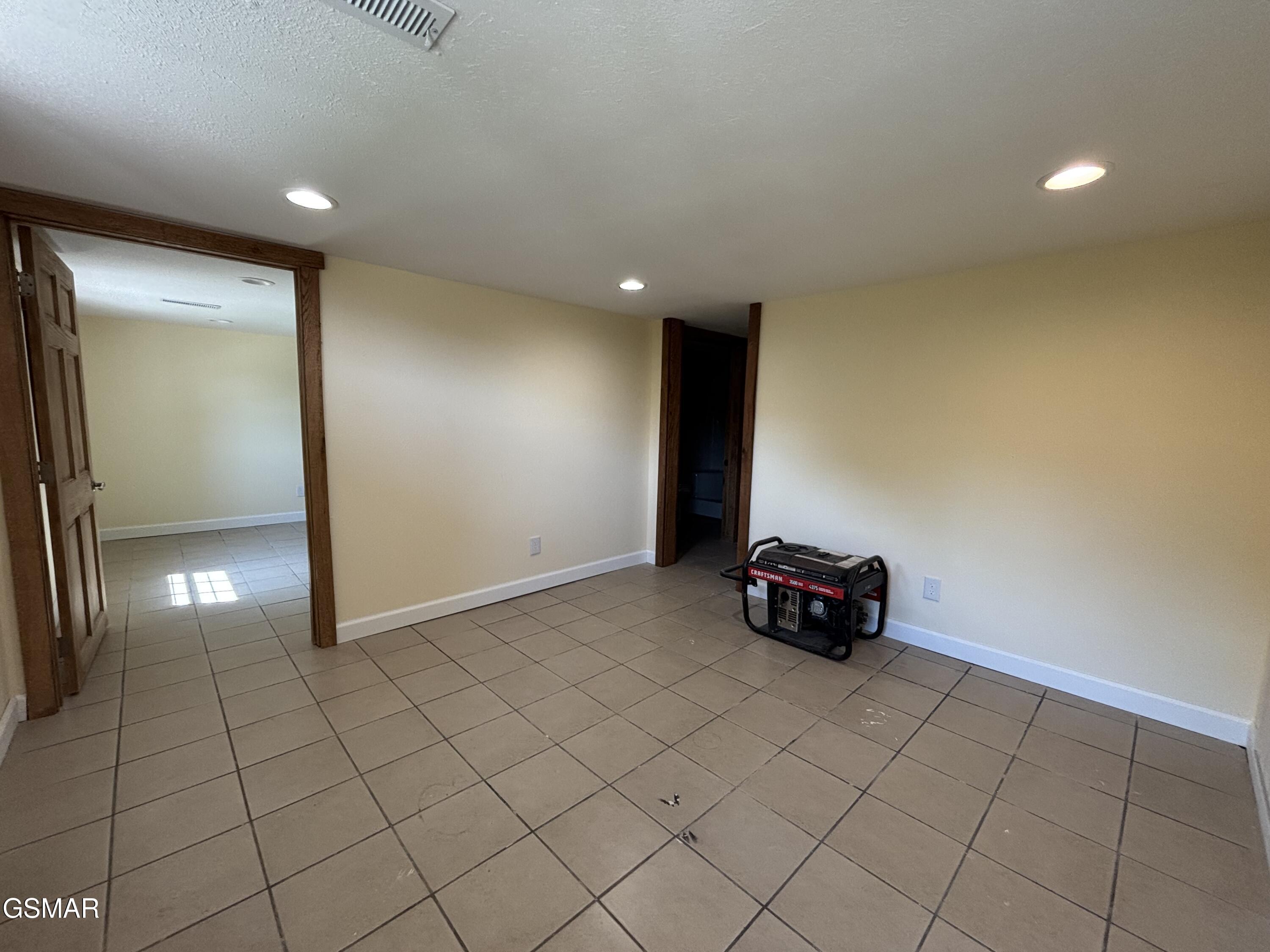 709 8th Street Newport TN 37821