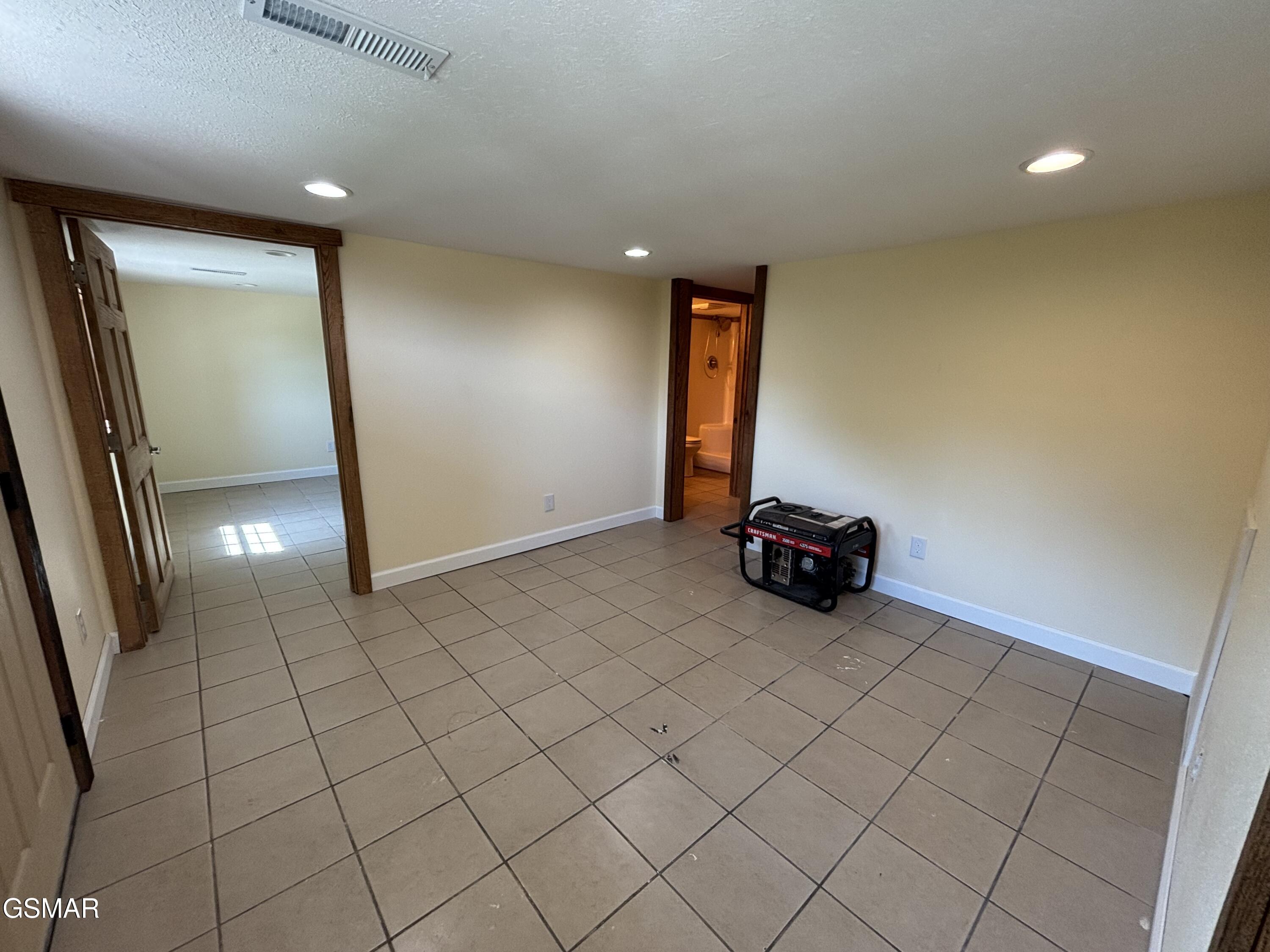 709 8th Street Newport TN 37821