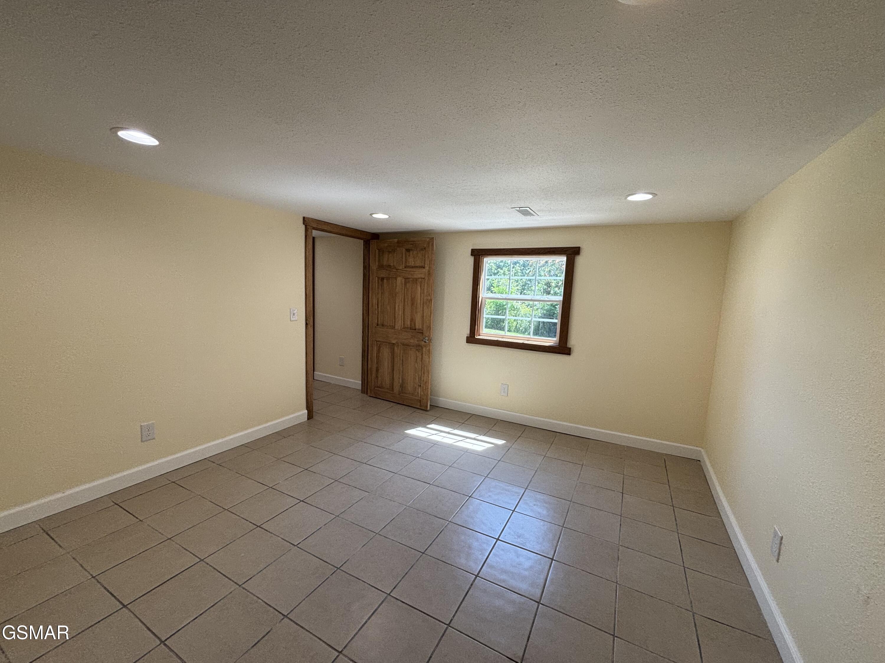 709 8th Street Newport TN 37821