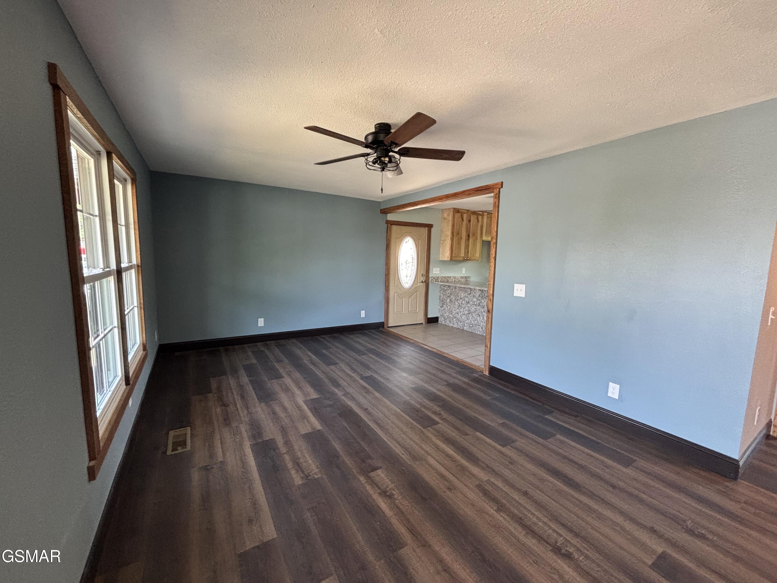 709 8th Street Newport TN 37821