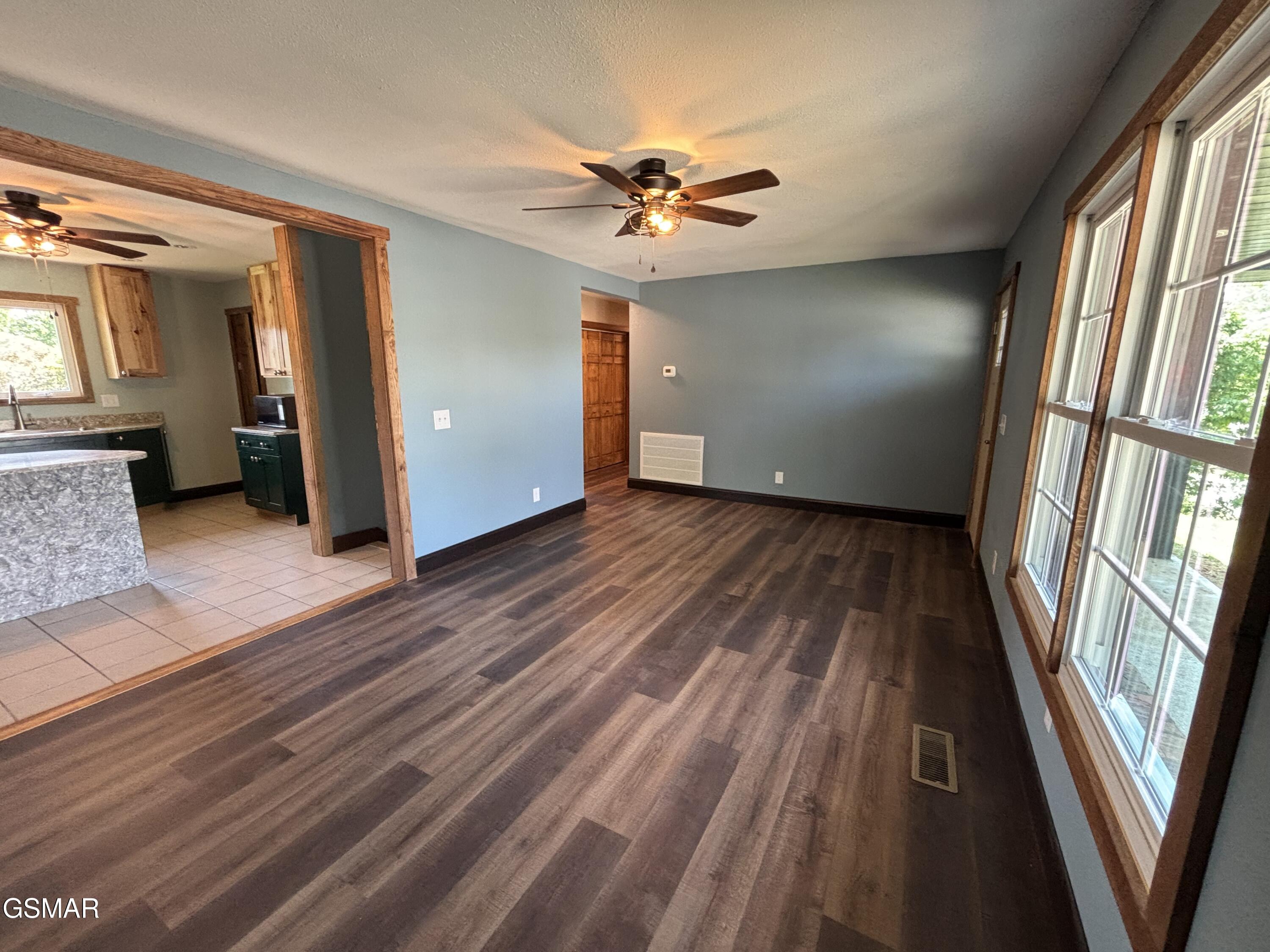 709 8th Street Newport TN 37821
