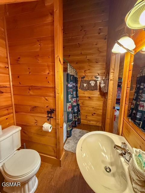 1444 Indian Court Sevierville TN 37876