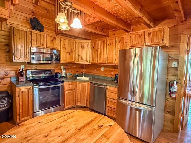 1444 Indian Court Sevierville TN 37876
