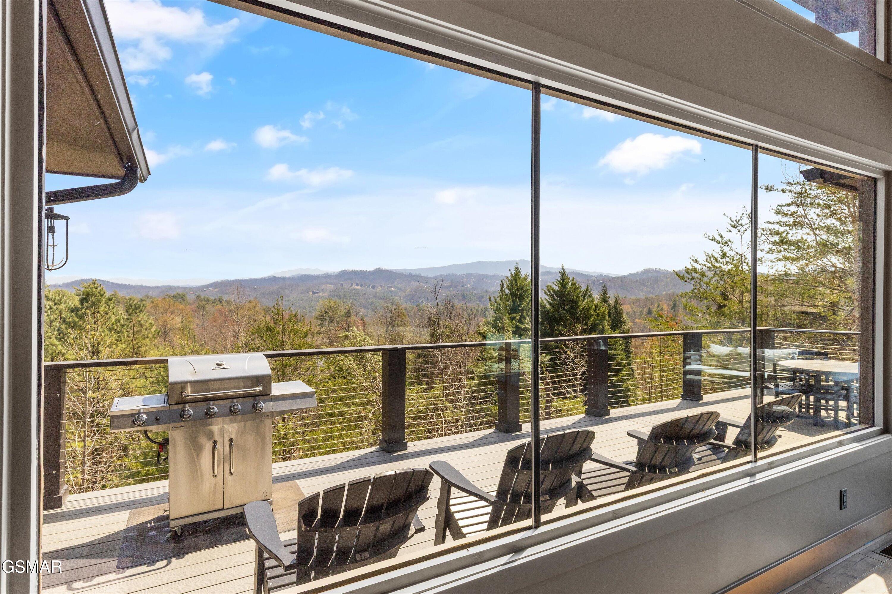 2342 Smoky Vista Way Sevierville TN 37862