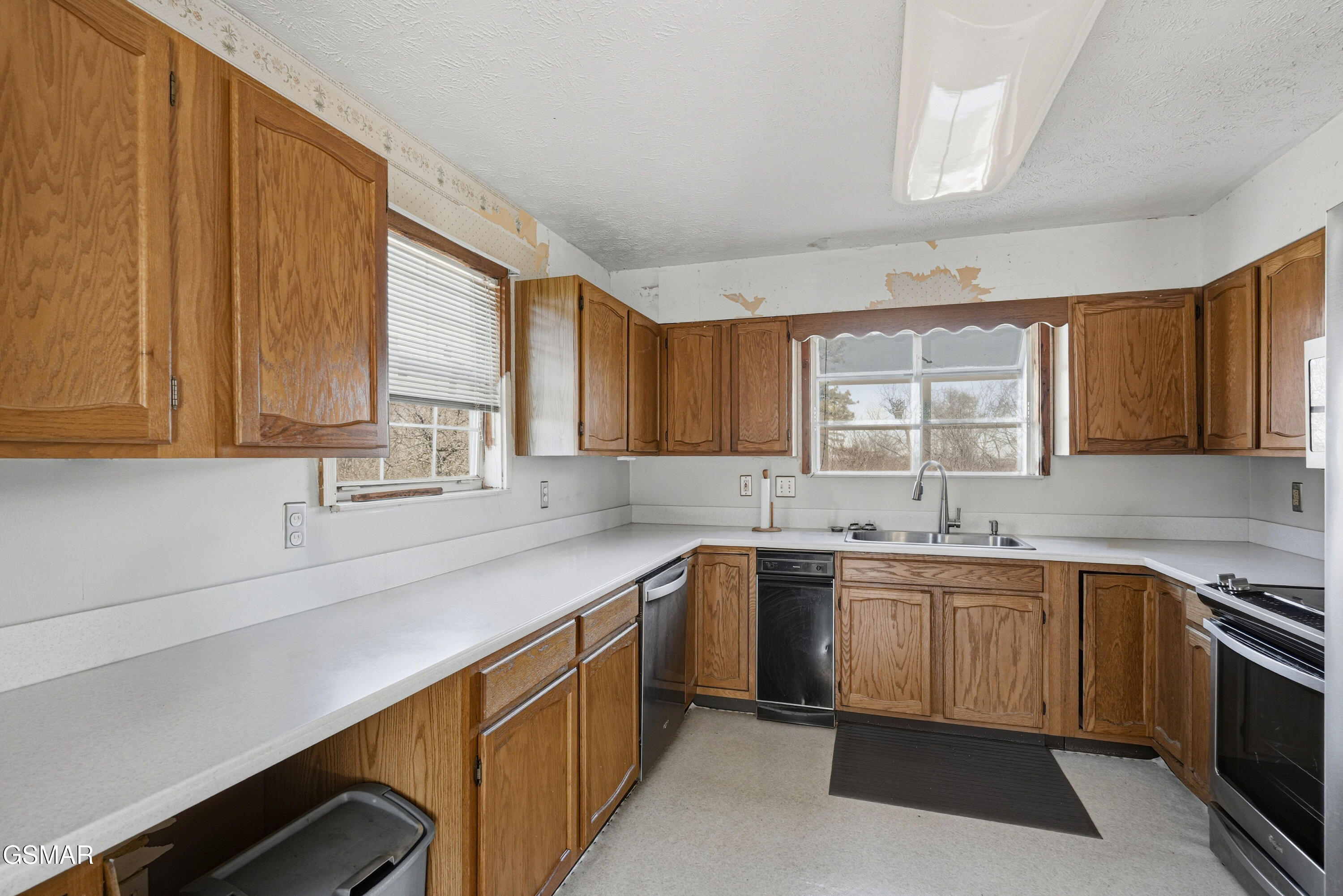 2821 Burnett Drive Kodak TN 37764