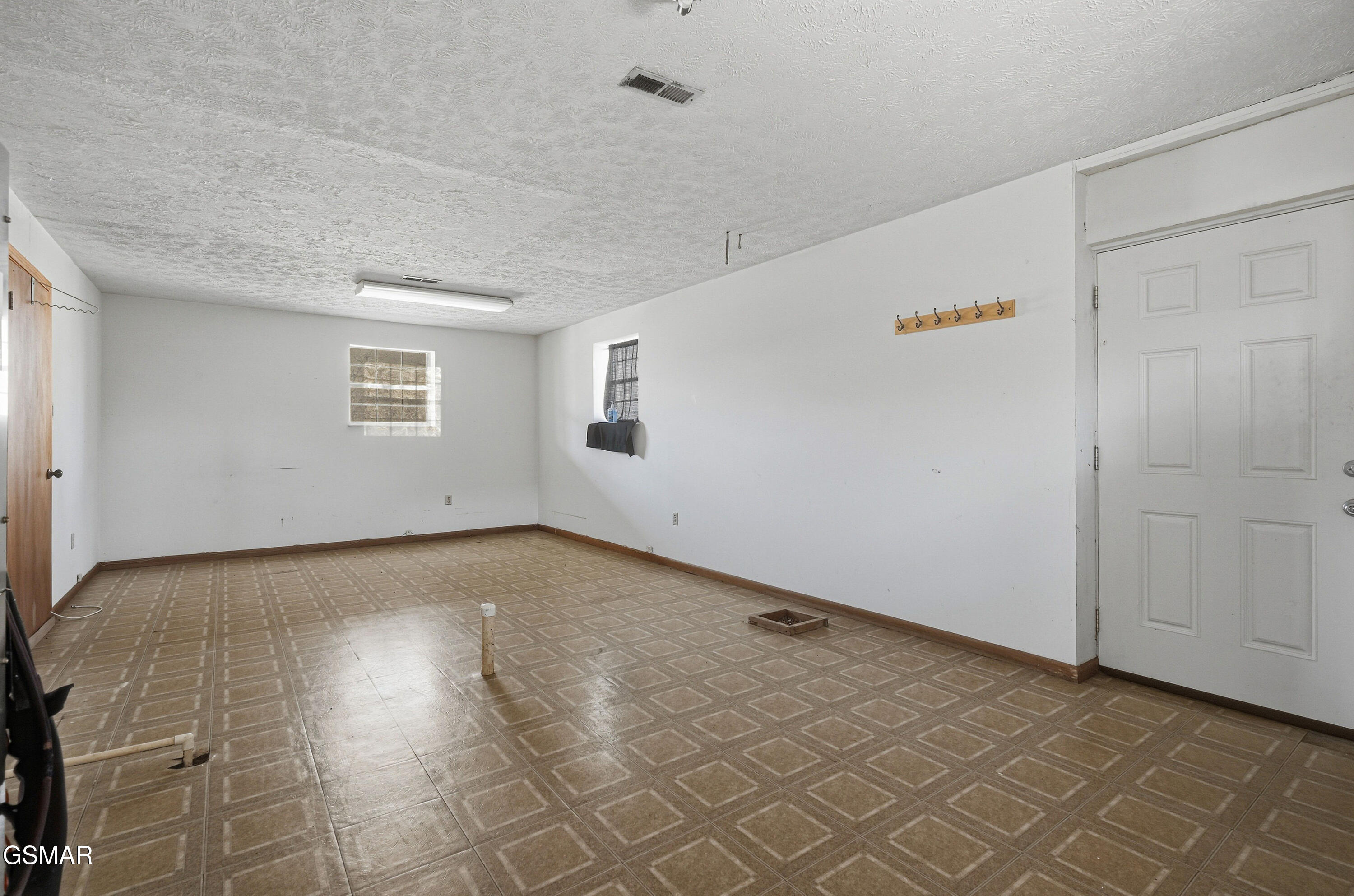 2821 Burnett Drive Kodak TN 37764