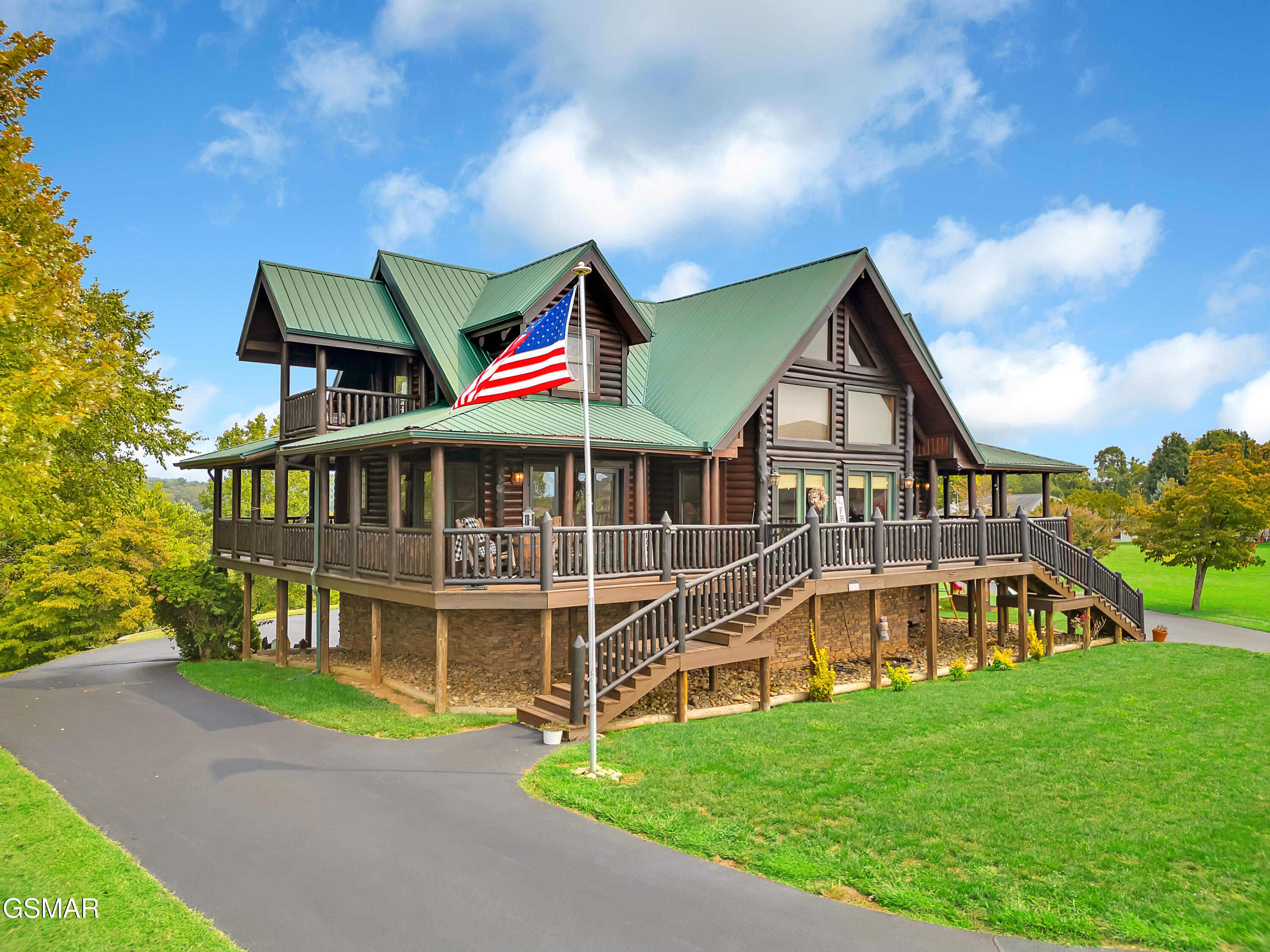 838 Pinnacle Drive Dandridge TN 37725