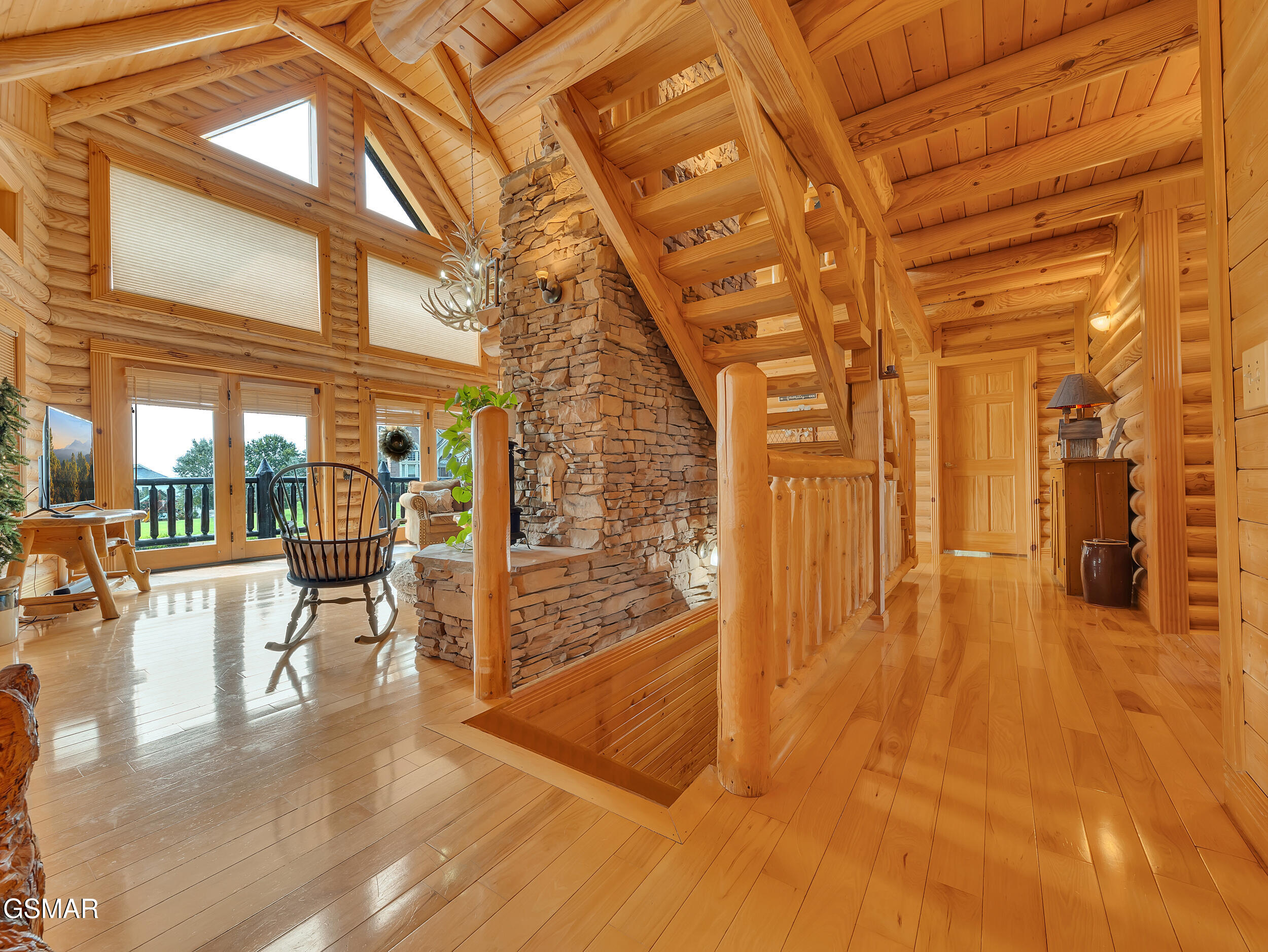 838 Pinnacle Drive Dandridge TN 37725