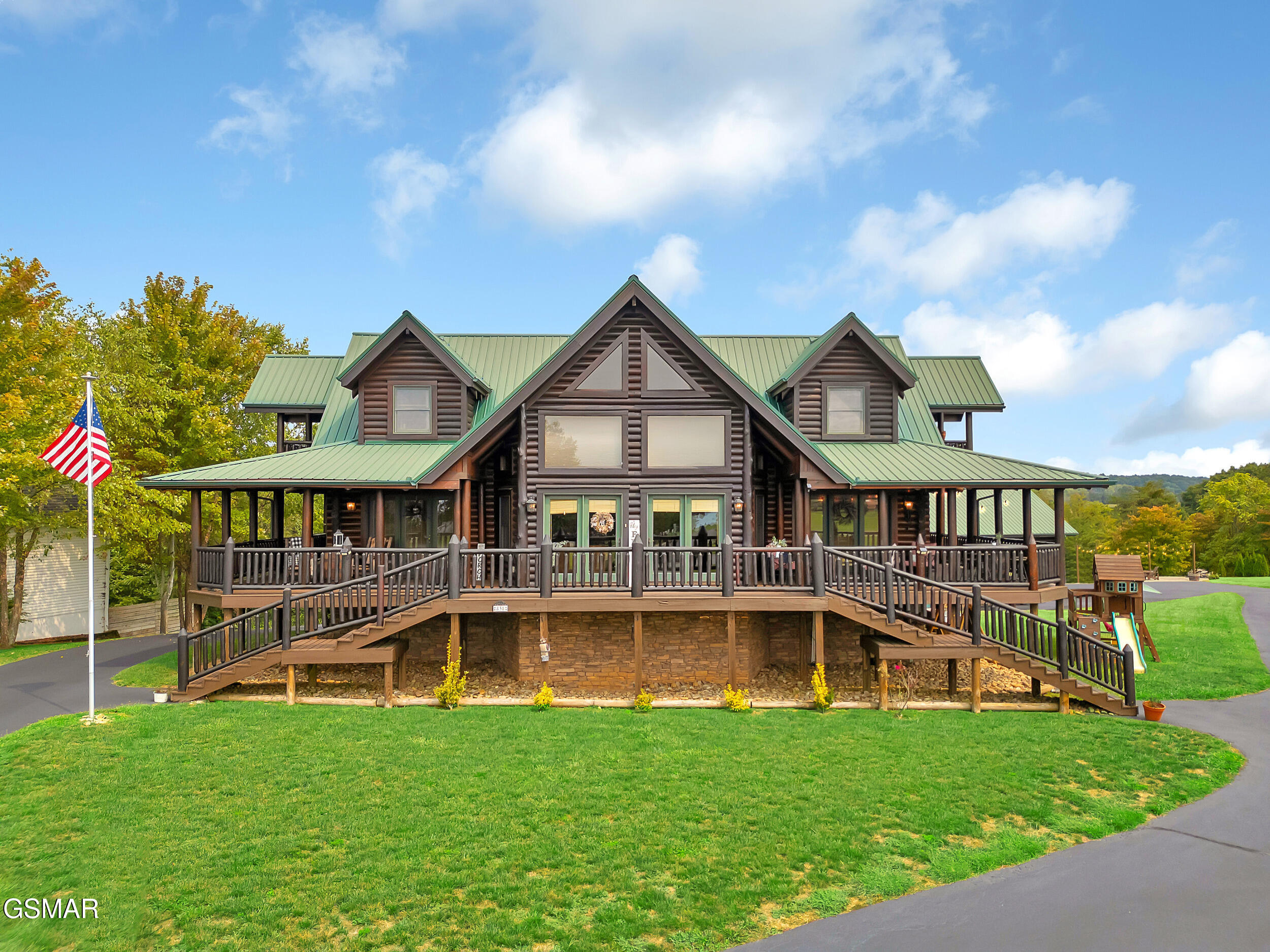 838 Pinnacle Drive Dandridge TN 37725