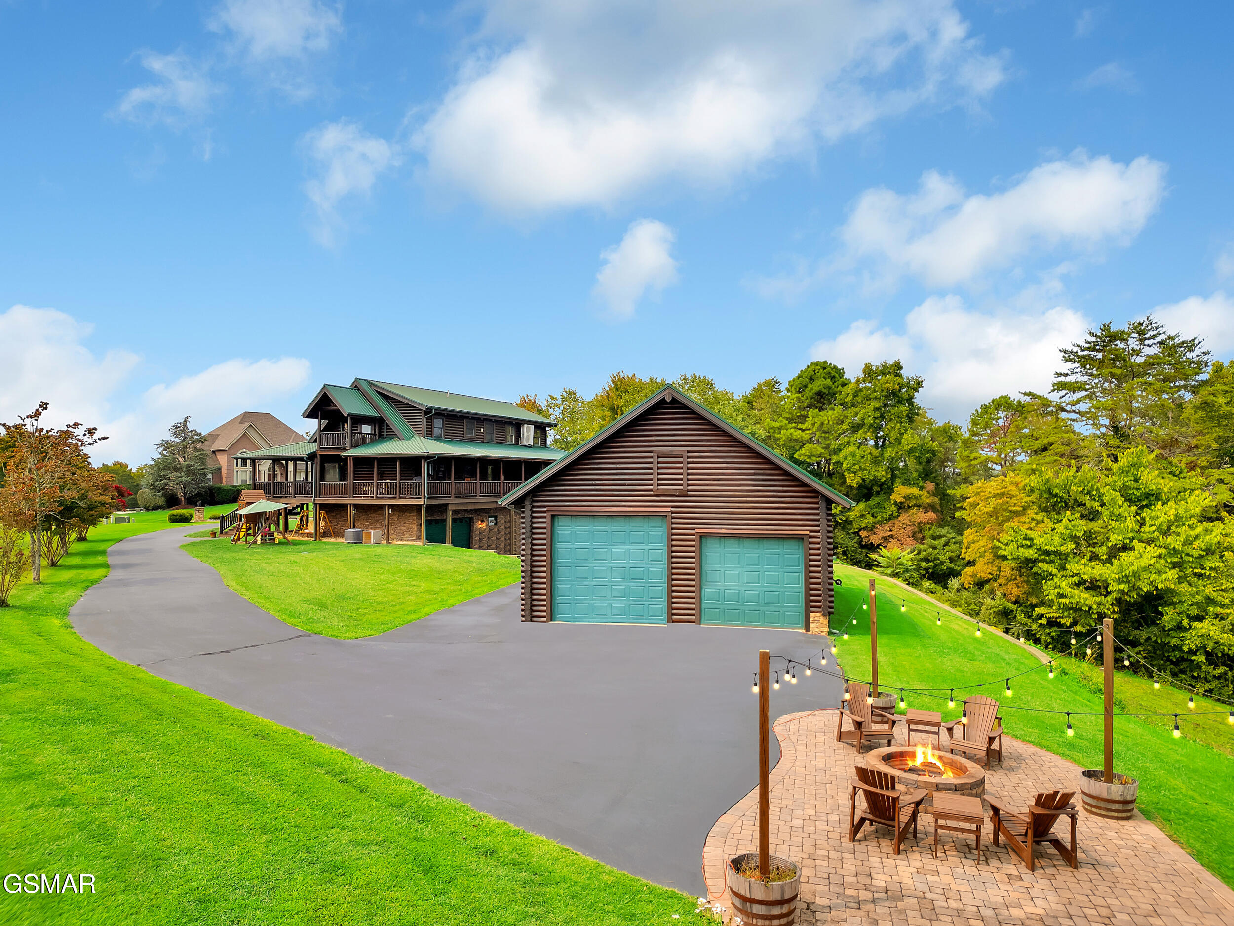 838 Pinnacle Drive Dandridge TN 37725