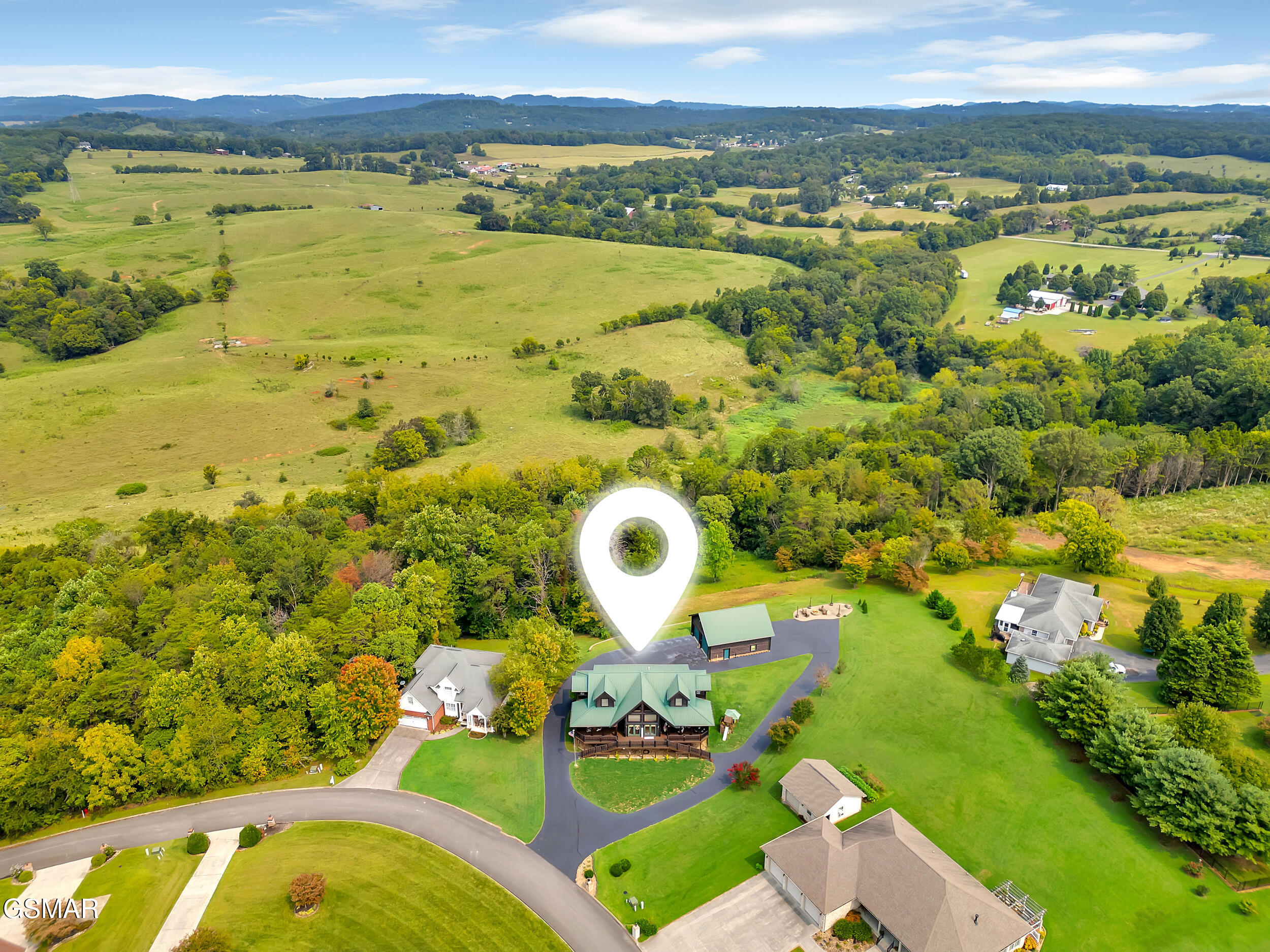 838 Pinnacle Drive Dandridge TN 37725