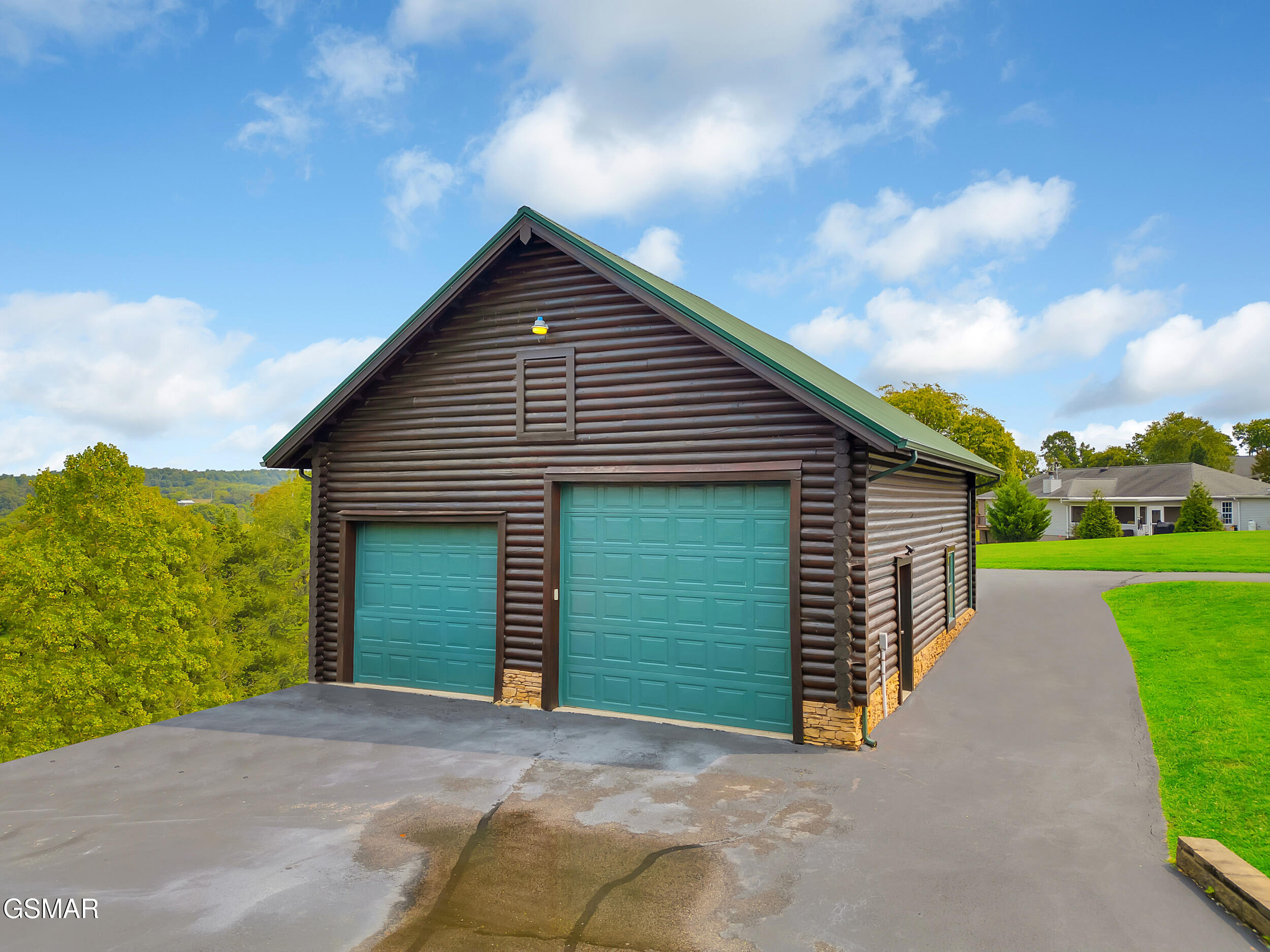 838 Pinnacle Drive Dandridge TN 37725