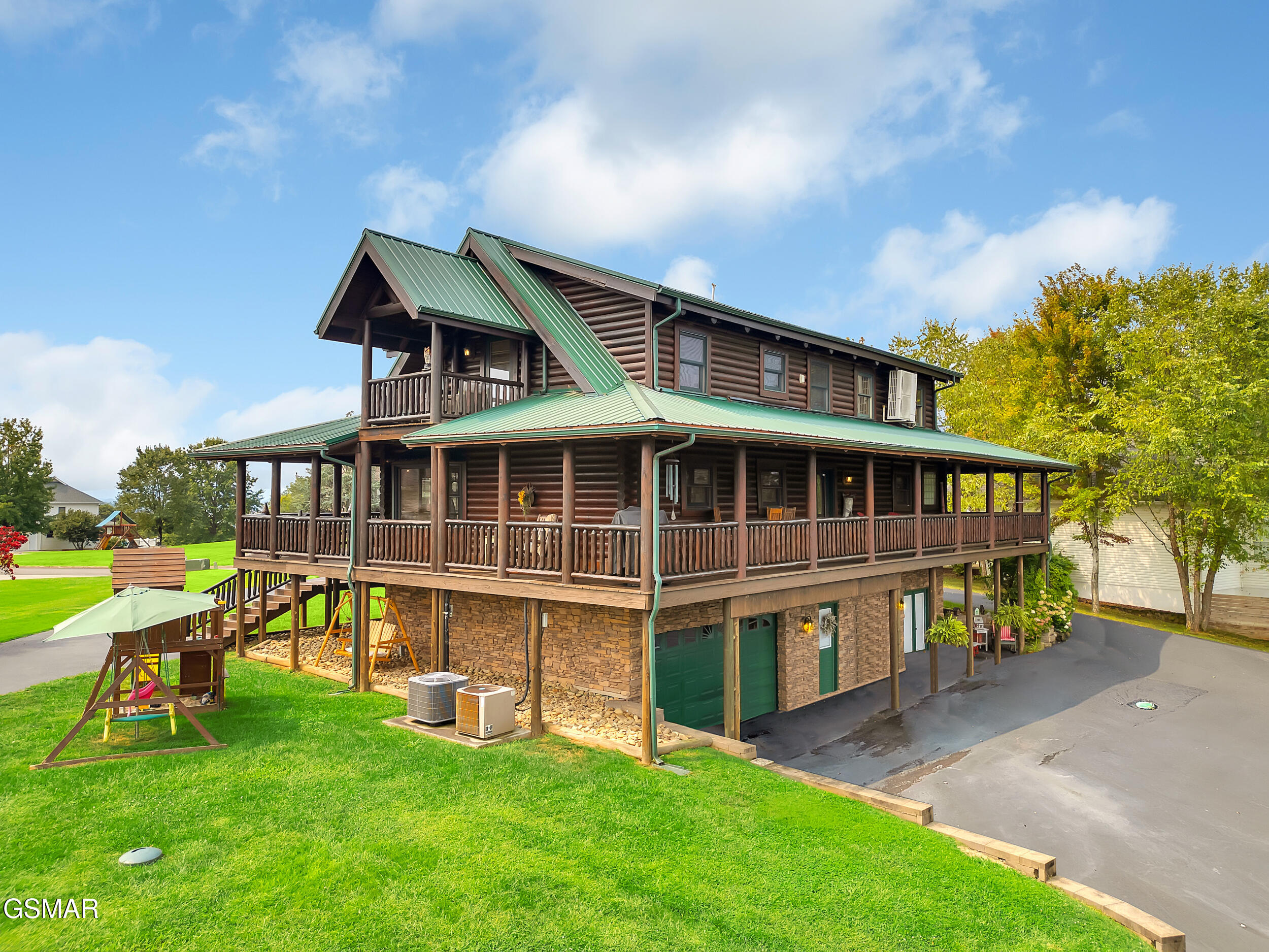 838 Pinnacle Drive Dandridge TN 37725