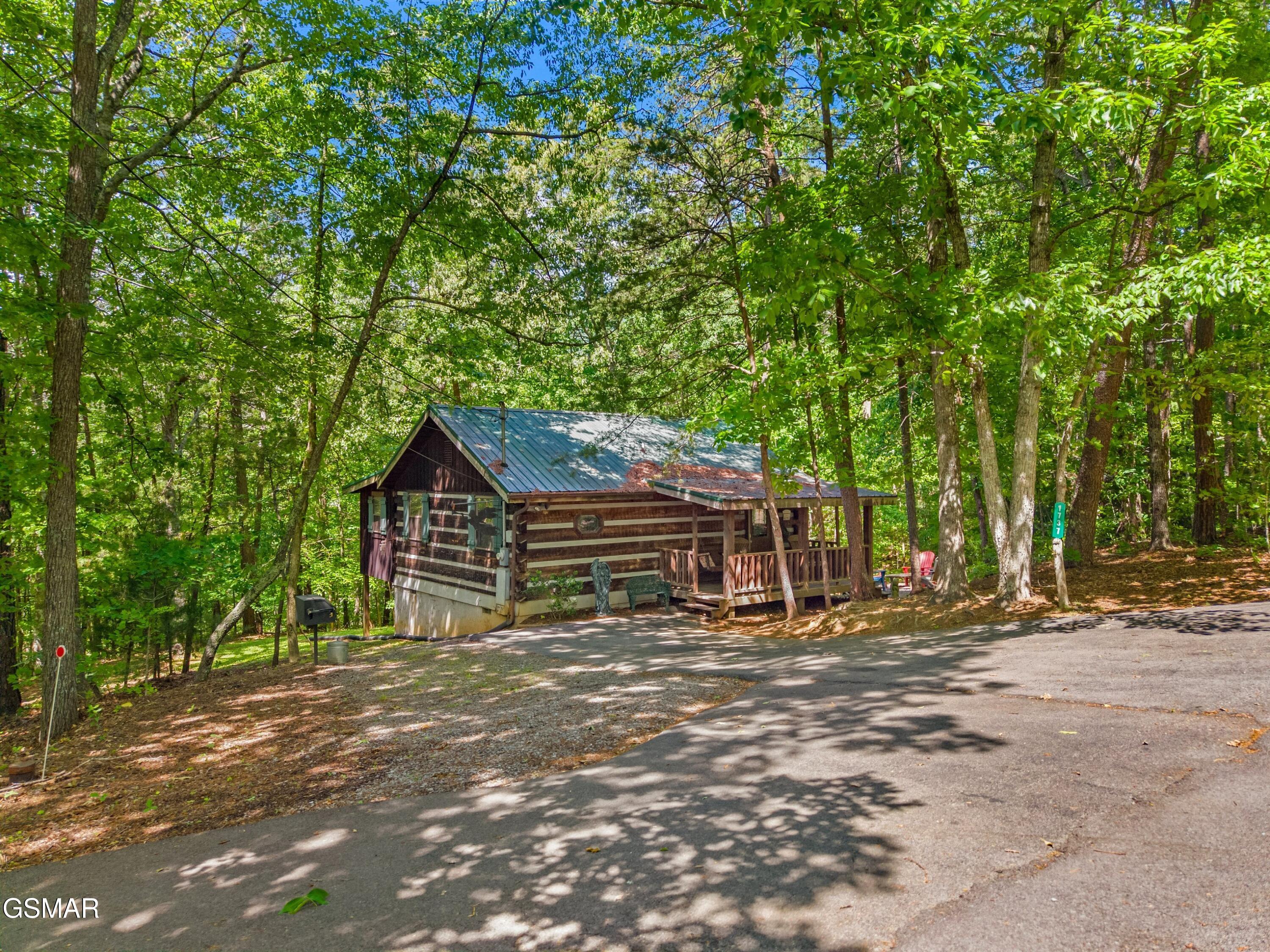 1737 Blue Ridge Road Sevierville TN 37876