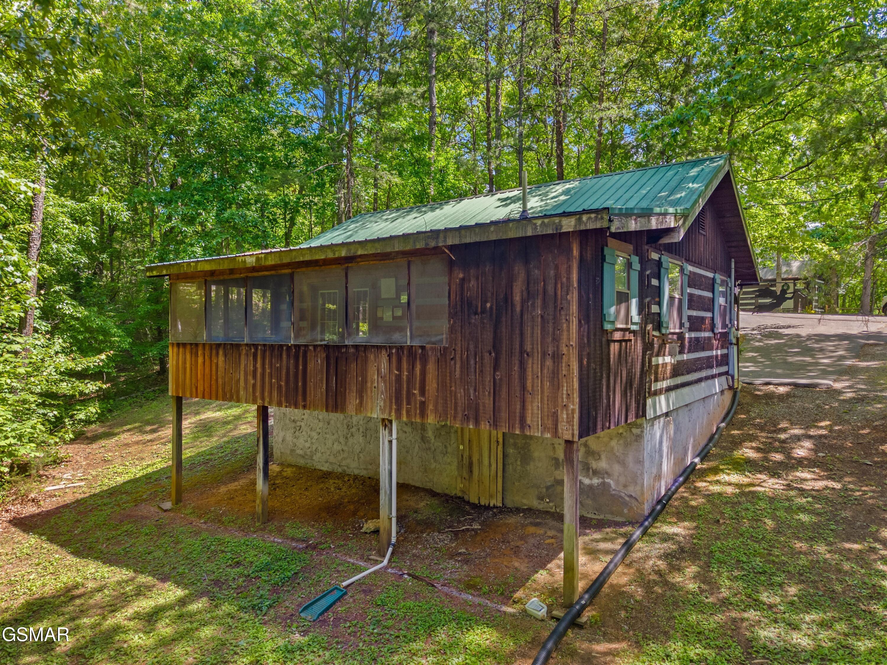 1737 Blue Ridge Road Sevierville TN 37876