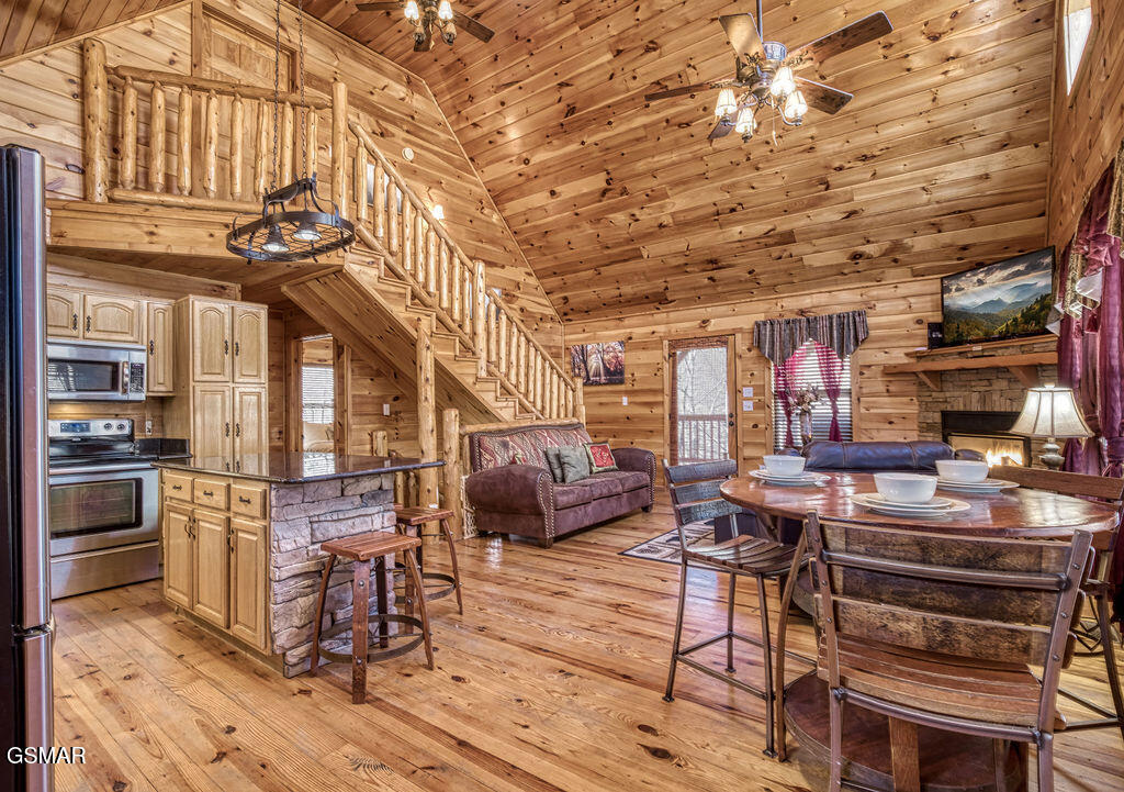 2810 Teaberry Hill Way Sevierville TN 37862