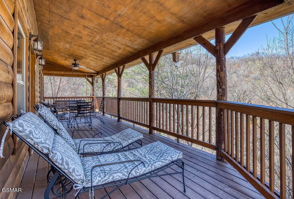 2810 Teaberry Hill Way Sevierville TN 37862