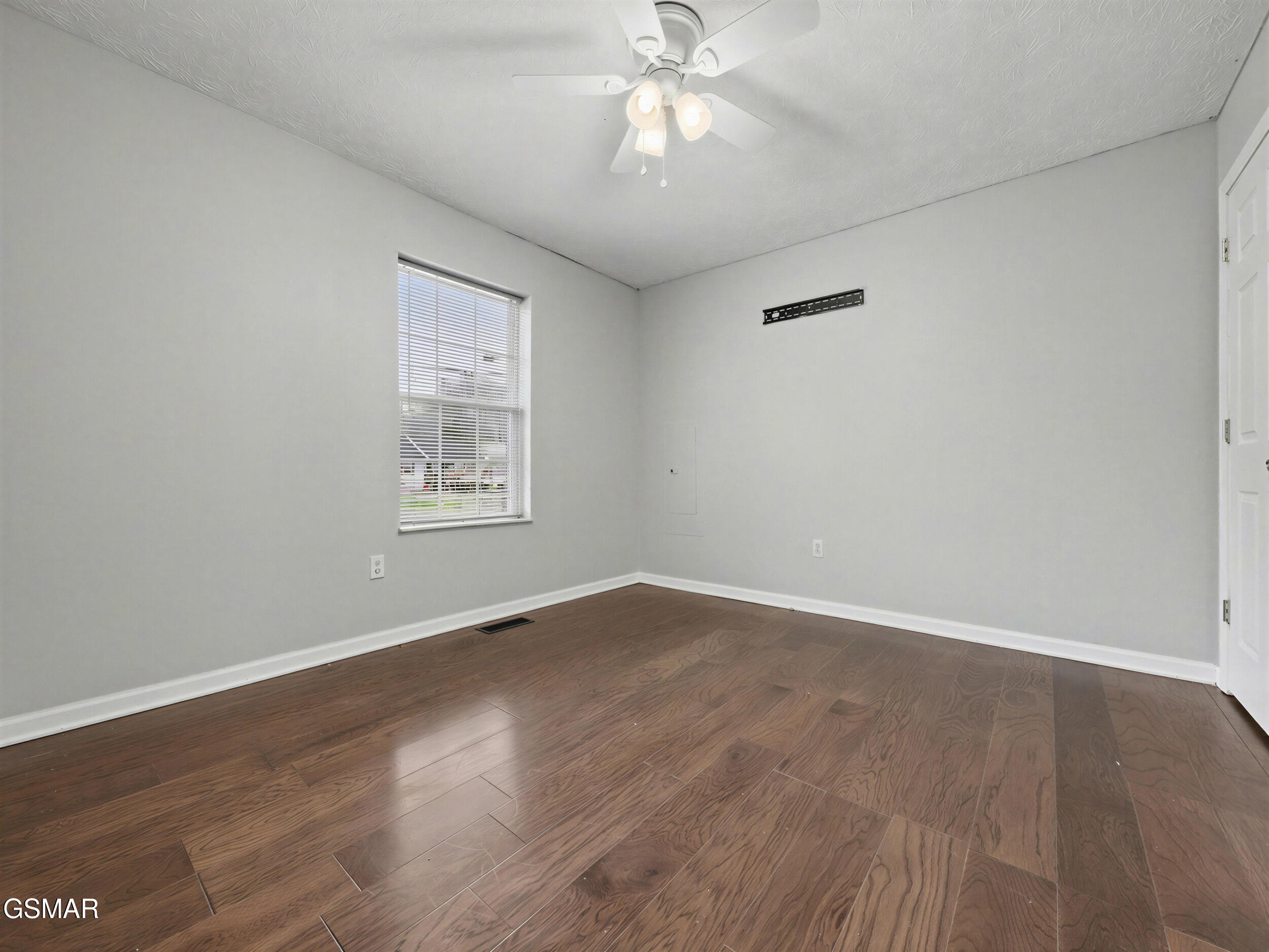 1916 Big Chiefs Skyview Drive Sevierville TN 37876