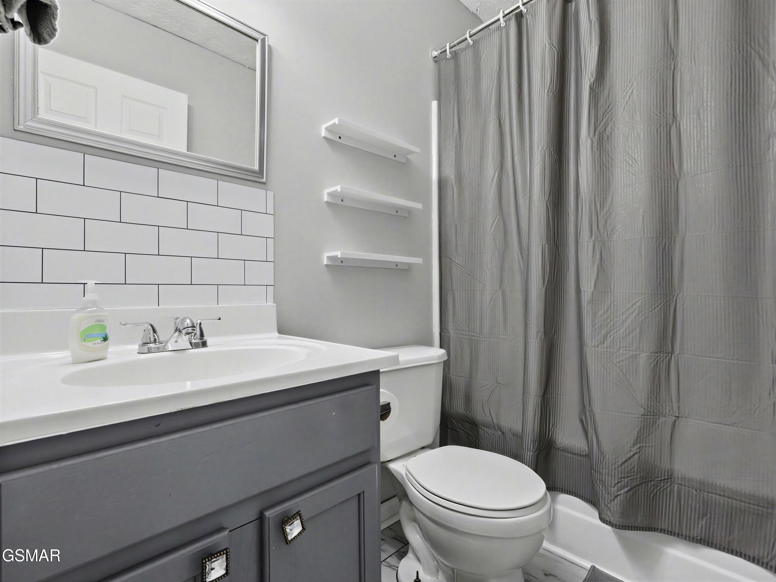 1916 Big Chiefs Skyview Drive Sevierville TN 37876