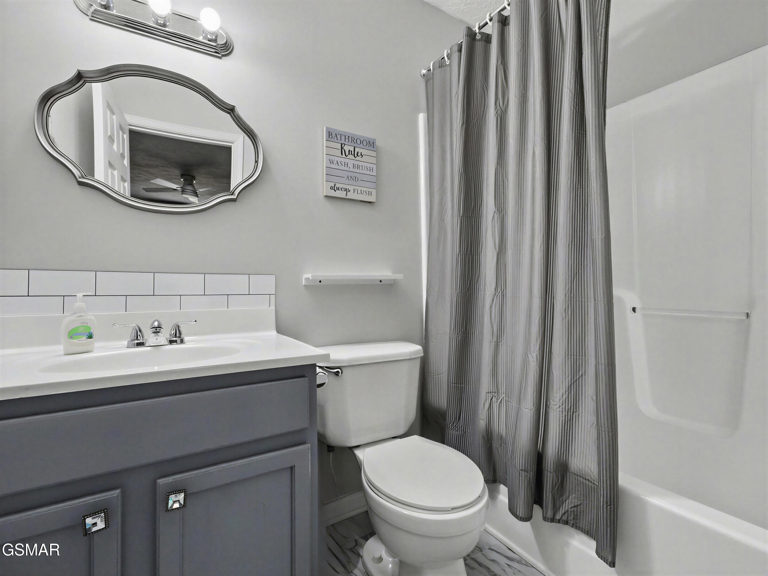 1916 Big Chiefs Skyview Drive Sevierville TN 37876