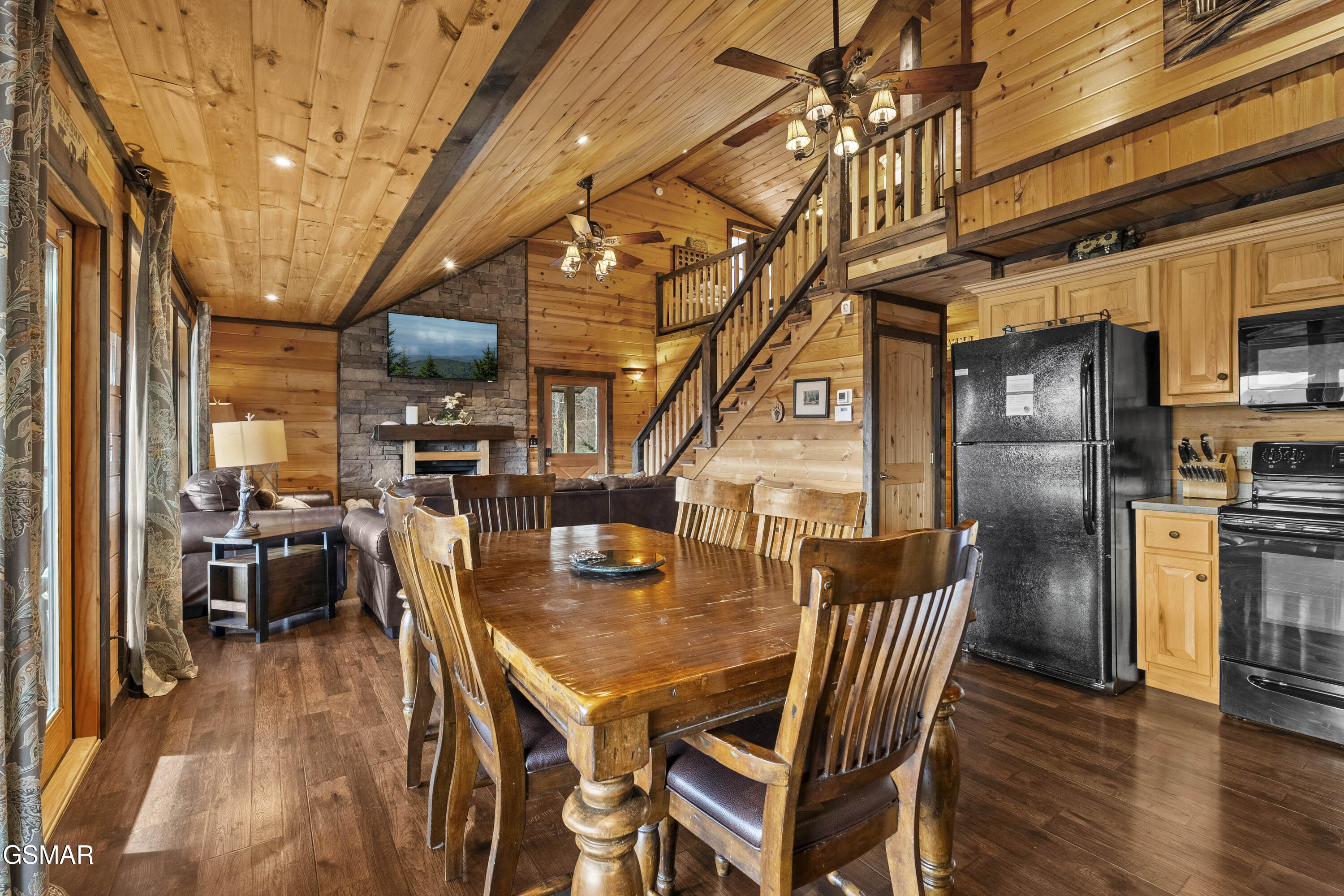 1625 Bear Claw Way Sevierville TN 37862