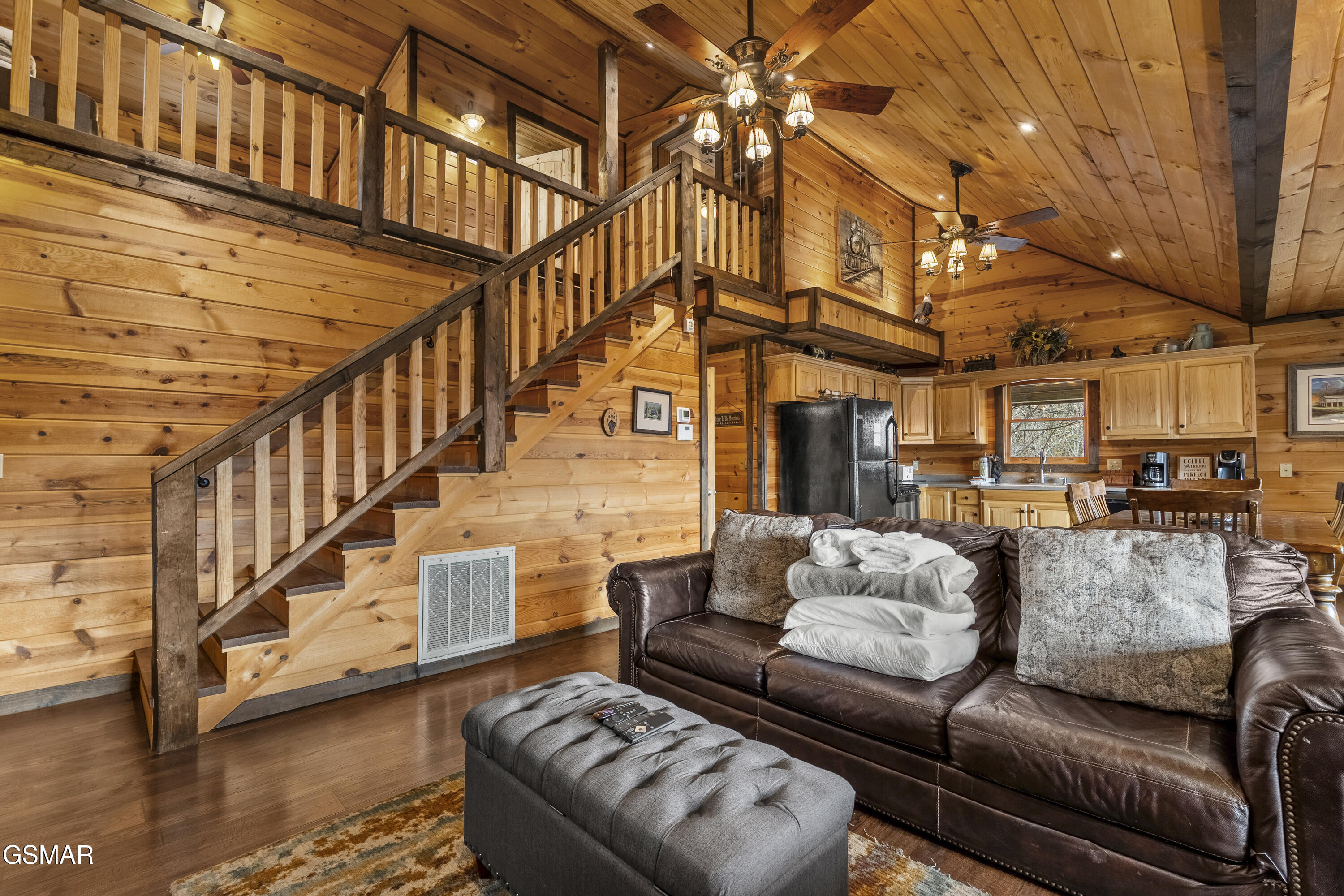 1625 Bear Claw Way Sevierville TN 37862