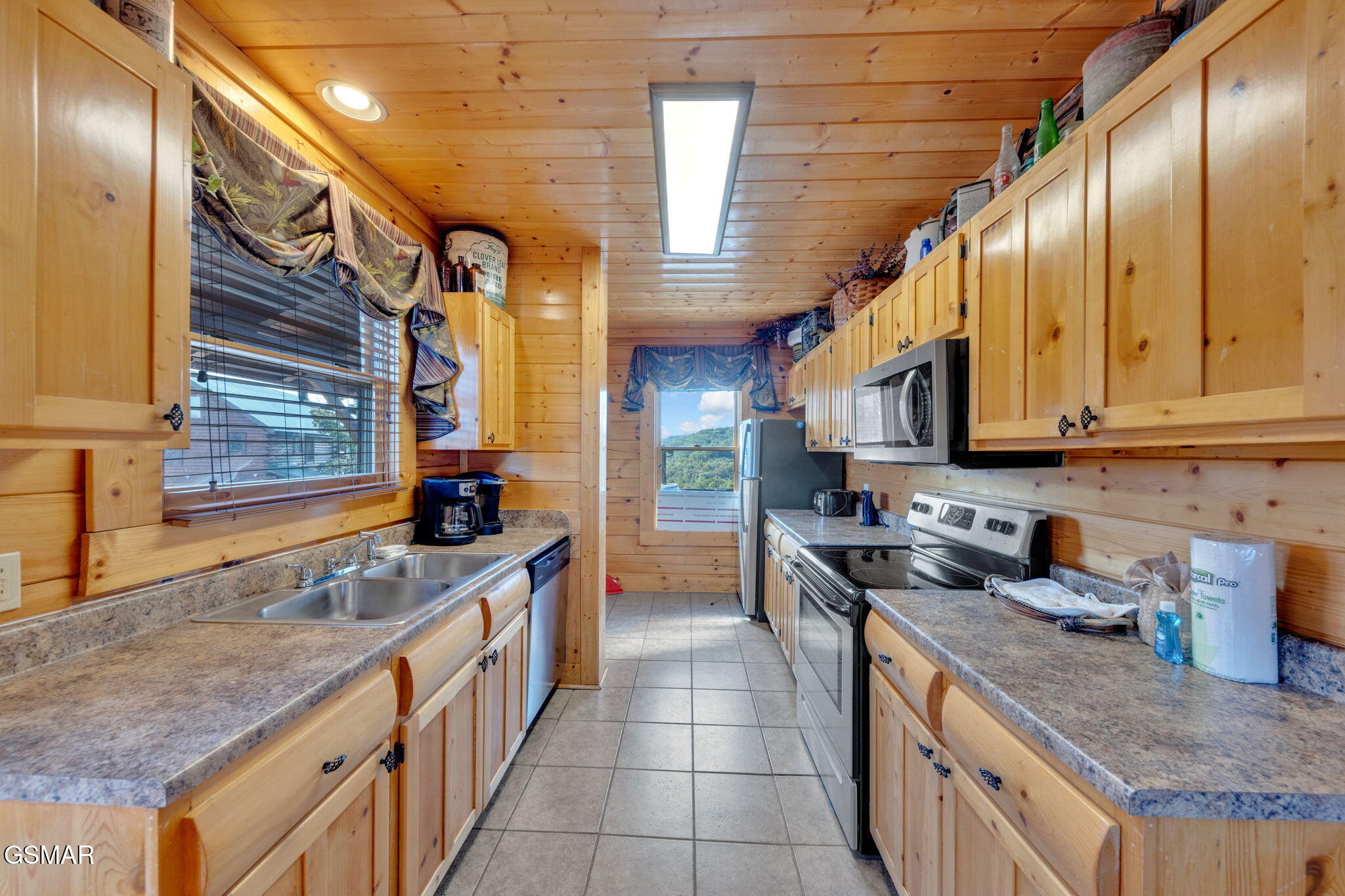 2835 White Oak Ridge Lane Sevierville TN 37862