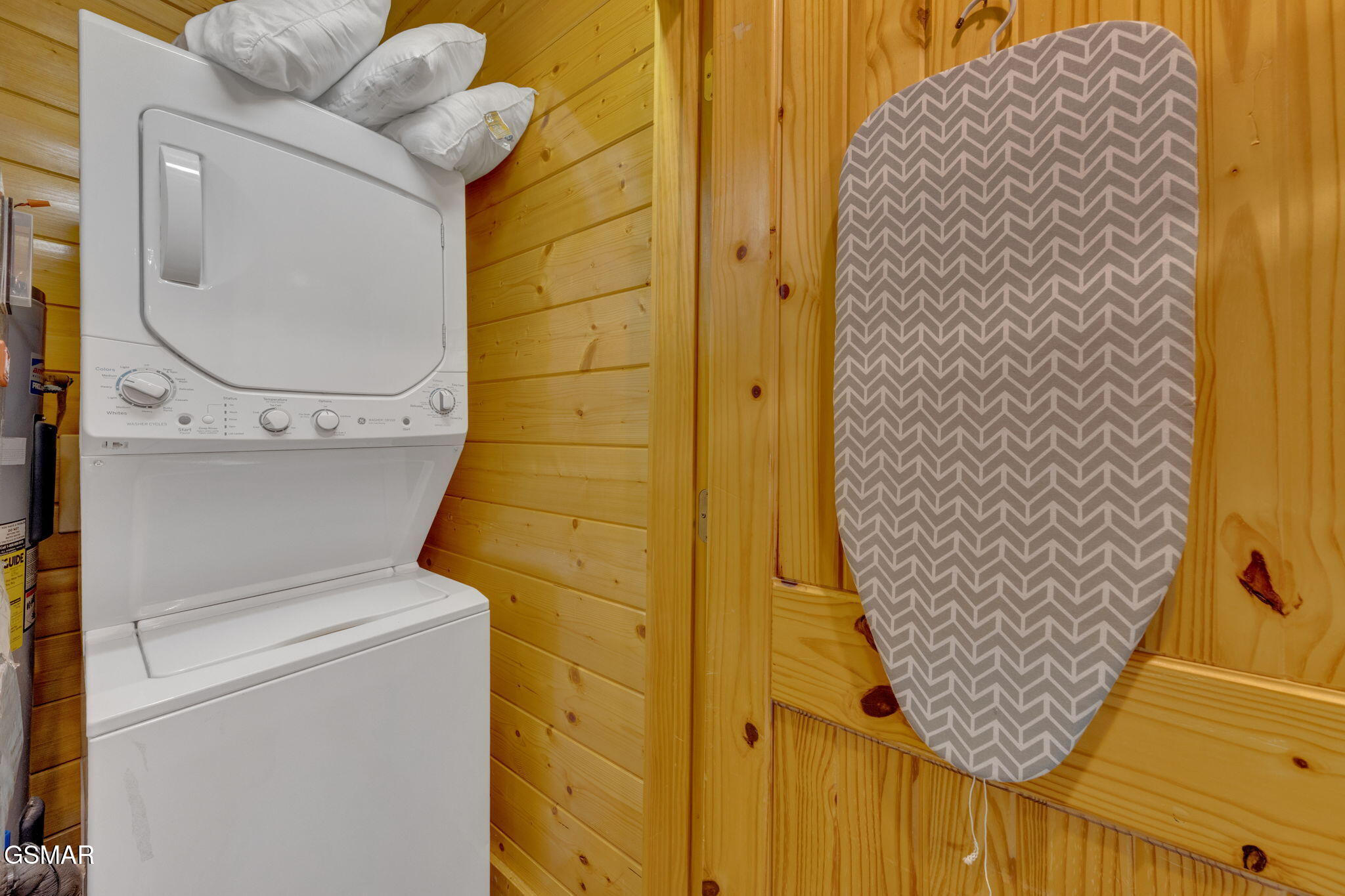 2835 White Oak Ridge Lane Sevierville TN 37862