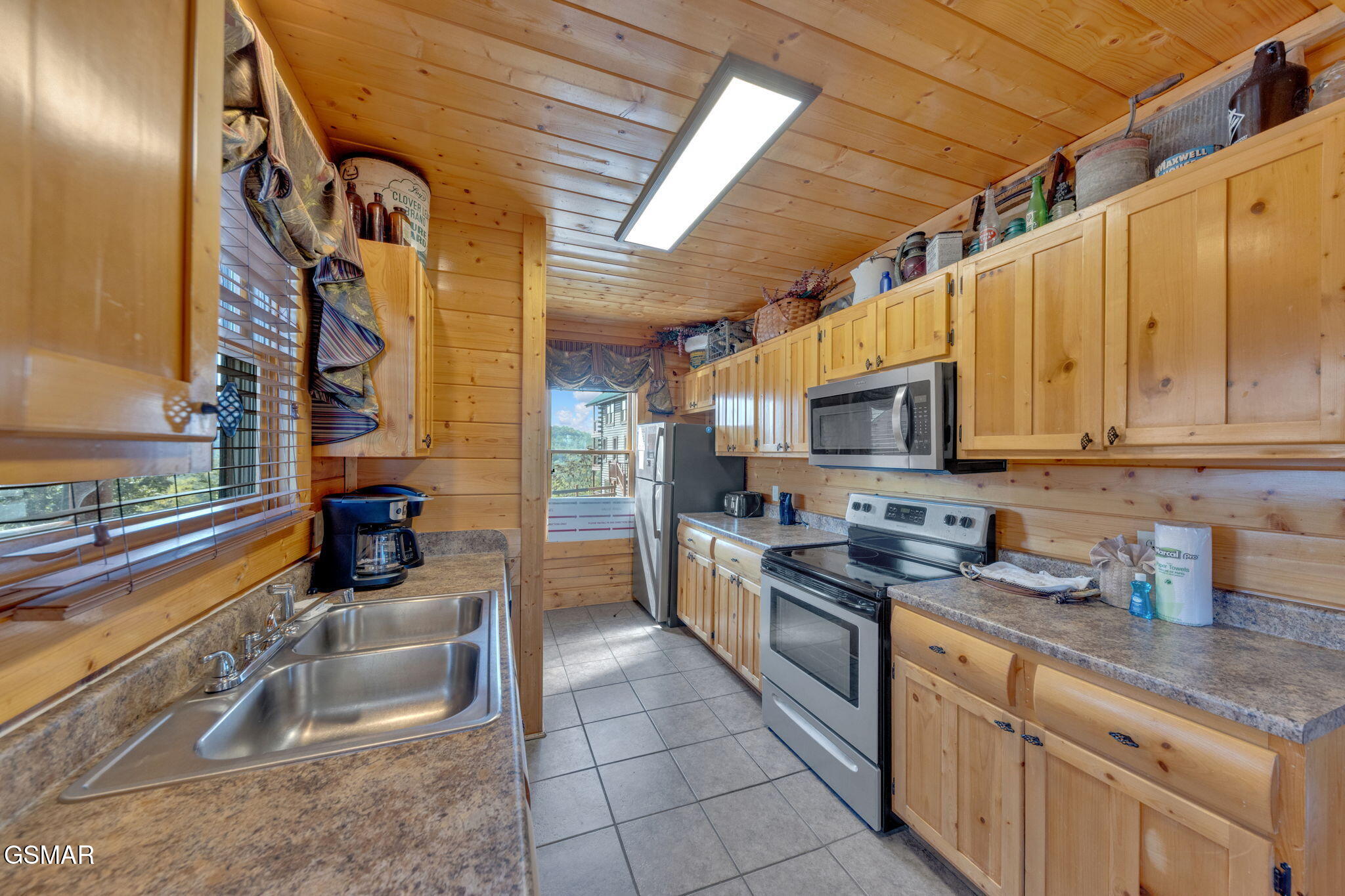 2835 White Oak Ridge Lane Sevierville TN 37862