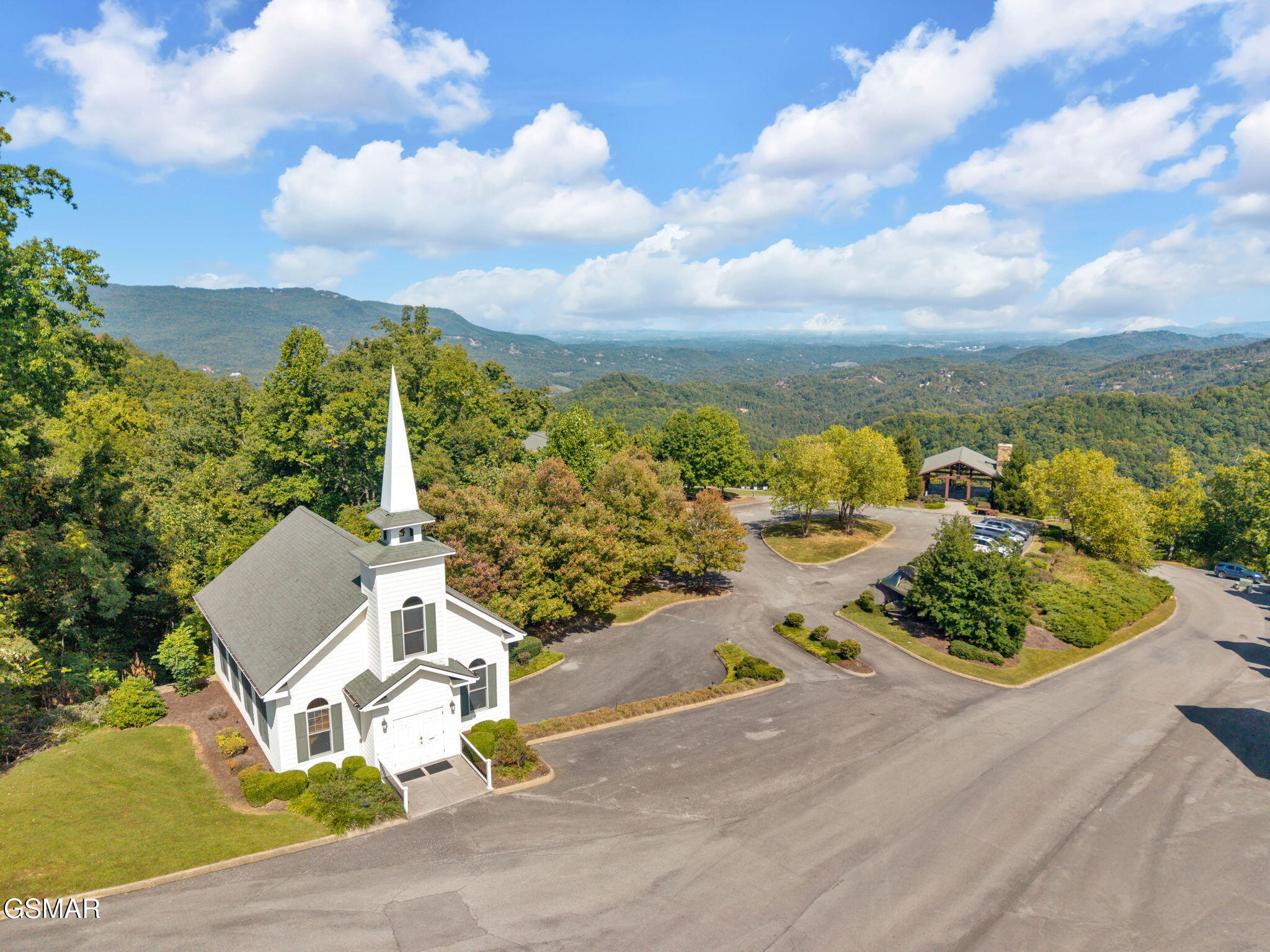 2835 White Oak Ridge Lane Sevierville TN 37862