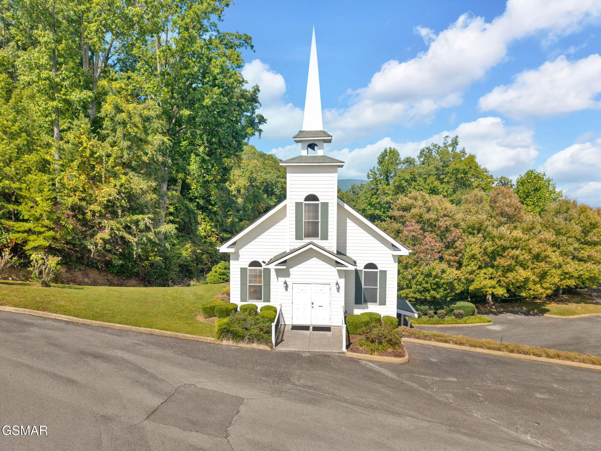 2835 White Oak Ridge Lane Sevierville TN 37862