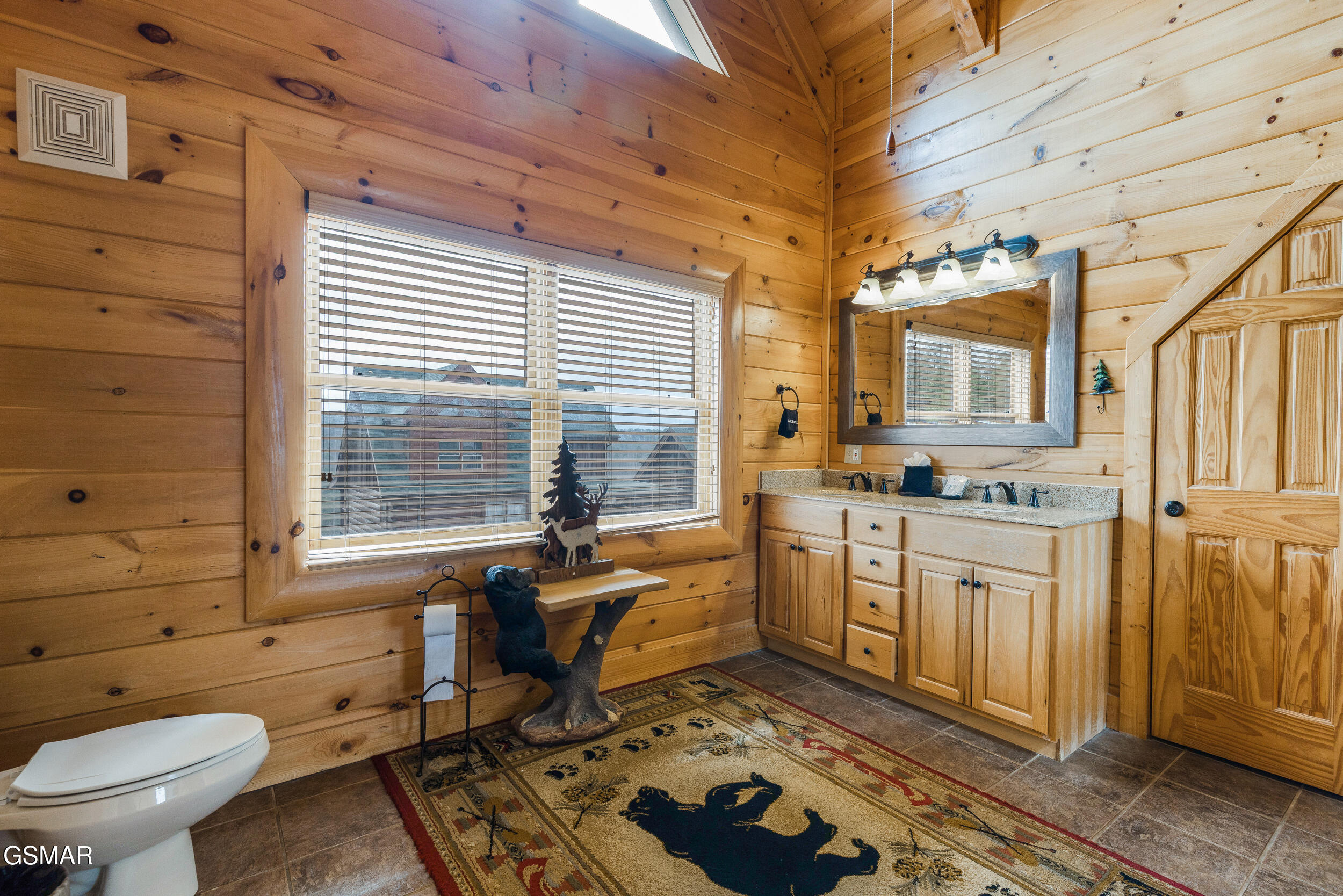 2011 Cougar Crossing Way Sevierville TN 37876