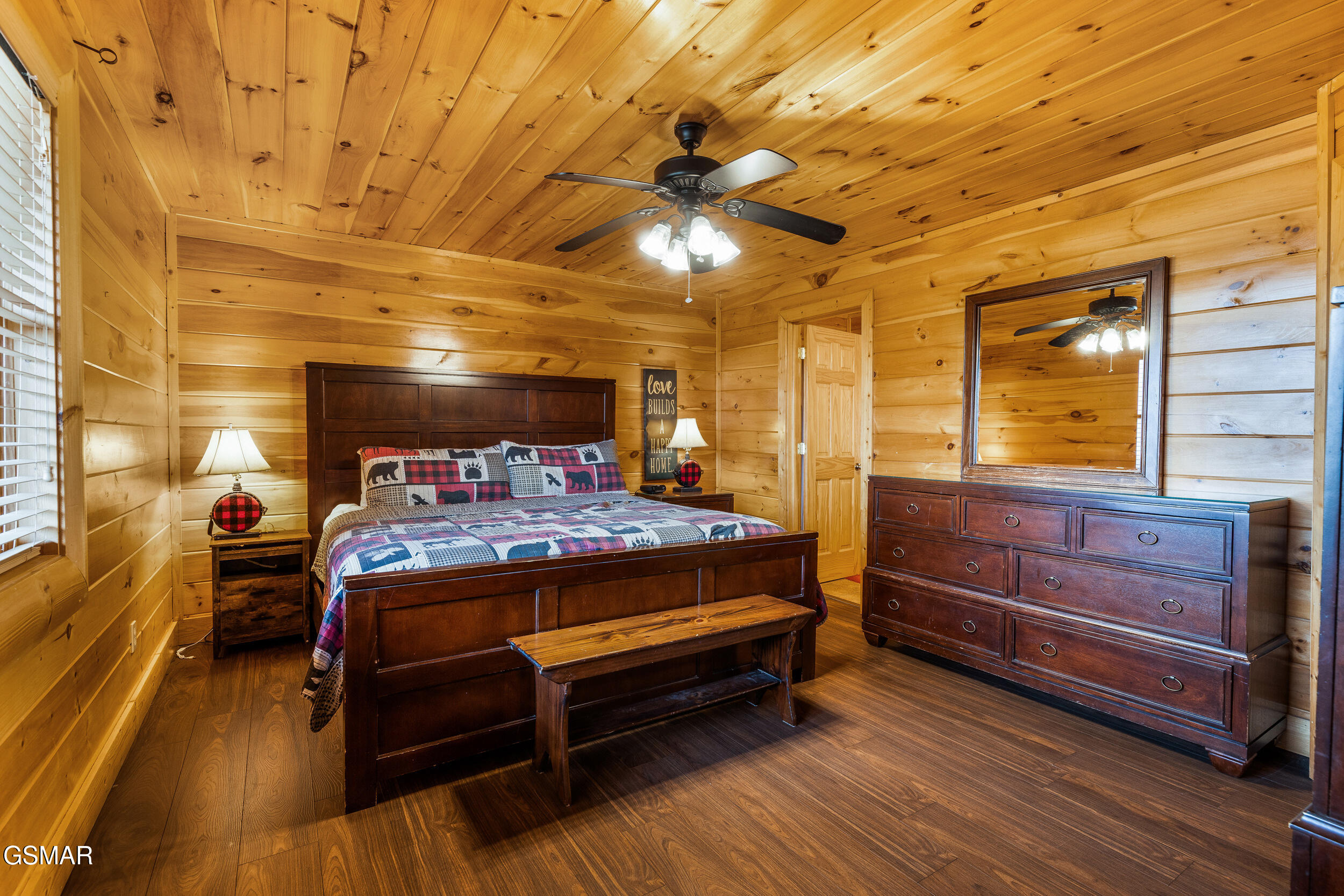 2011 Cougar Crossing Way Sevierville TN 37876