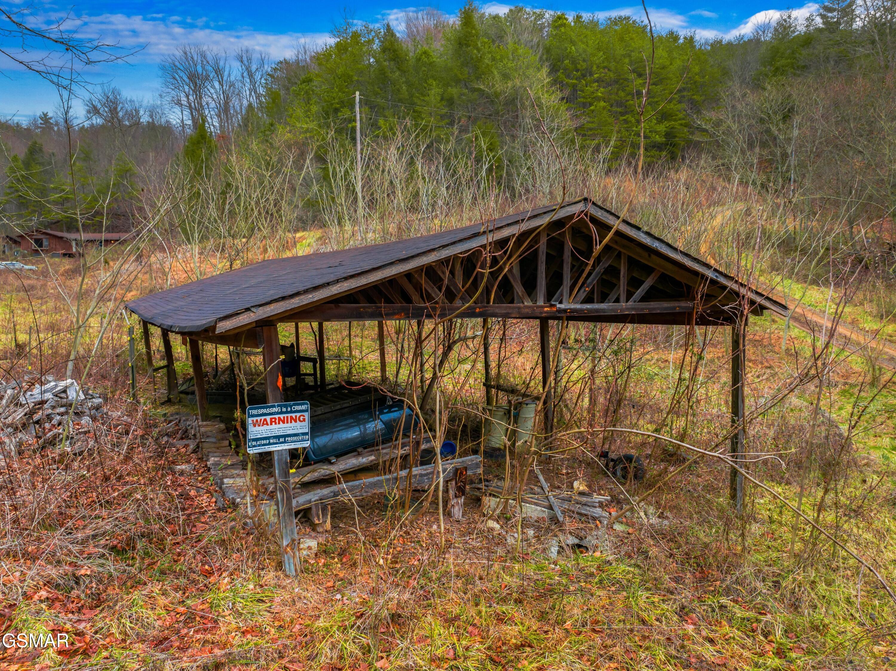 3099 Mica Way Cosby TN 37722