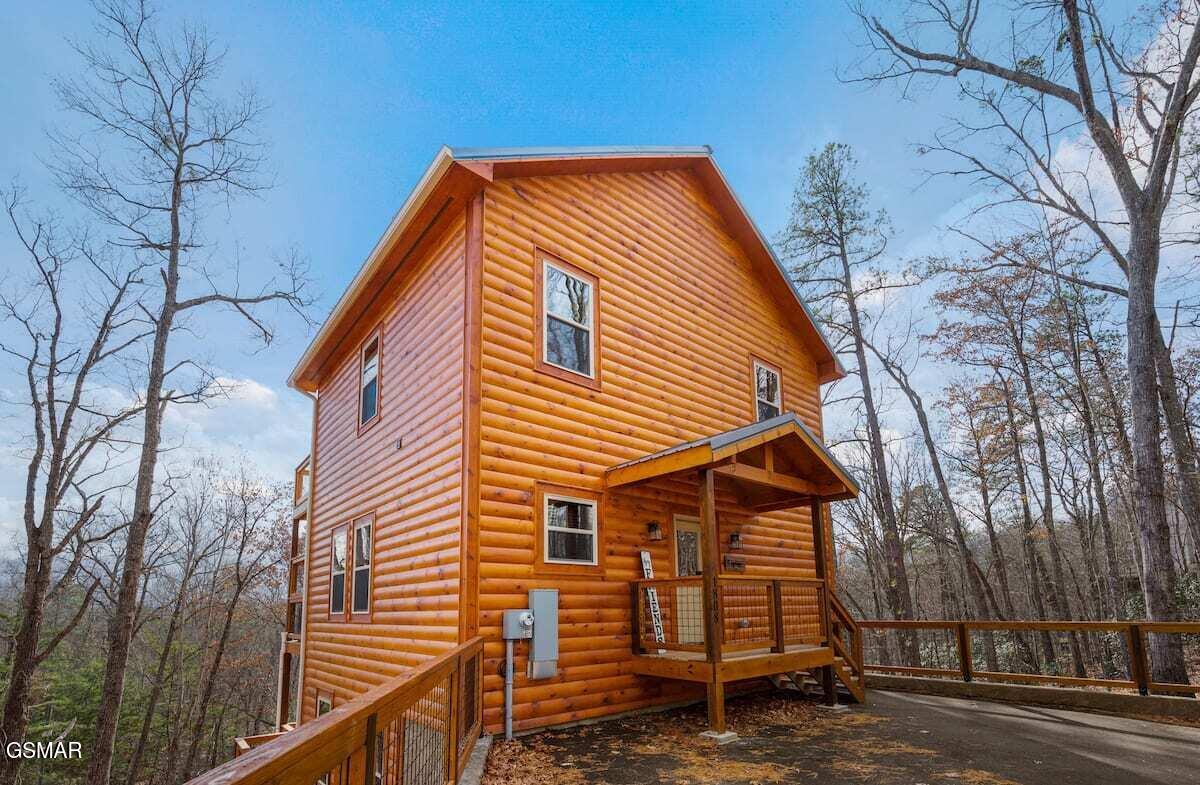 1808 Spring Hill Drive Sevierville TN 37876