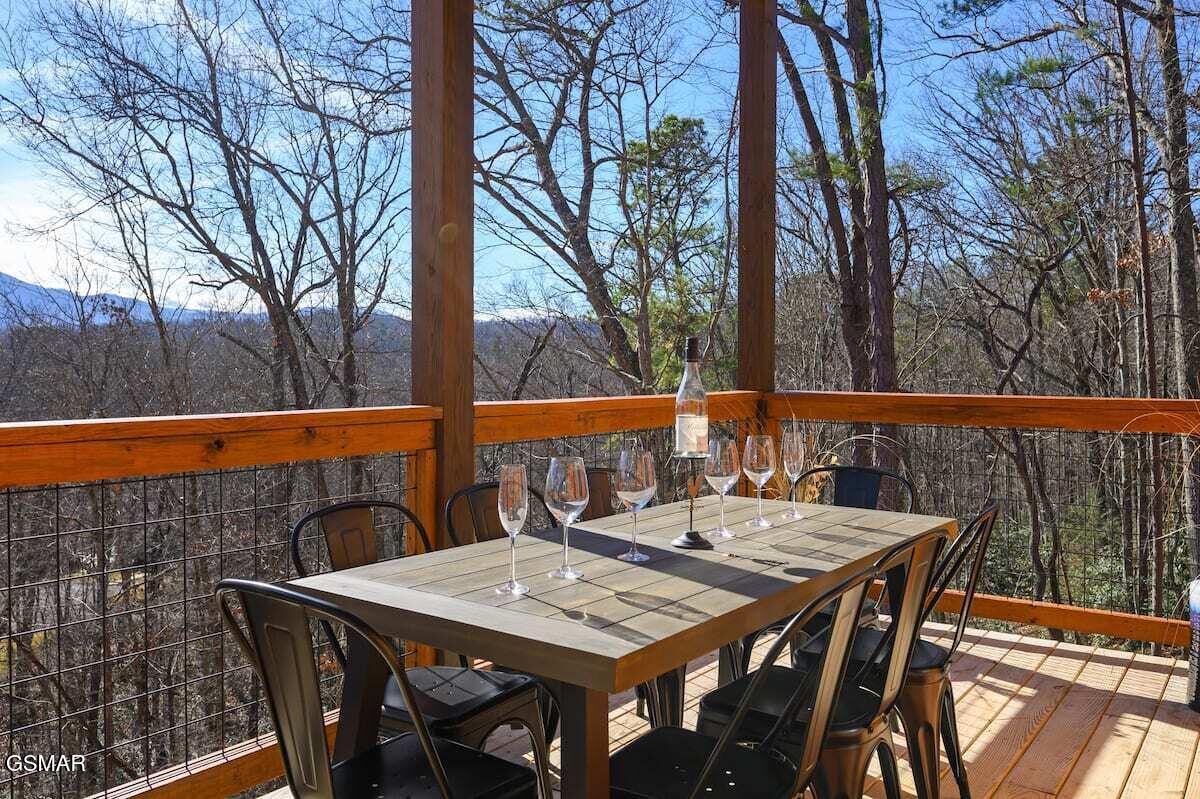 1808 Spring Hill Drive Sevierville TN 37876