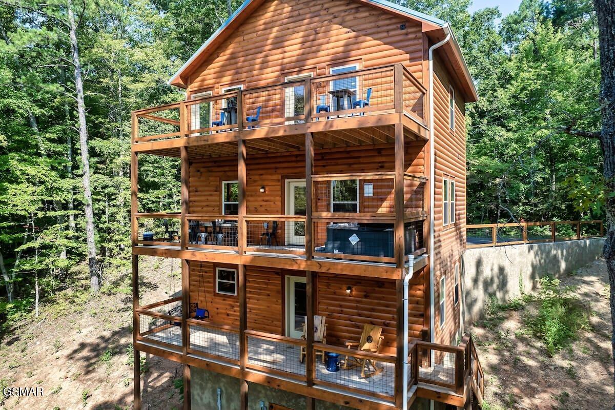 1808 Spring Hill Drive Sevierville TN 37876