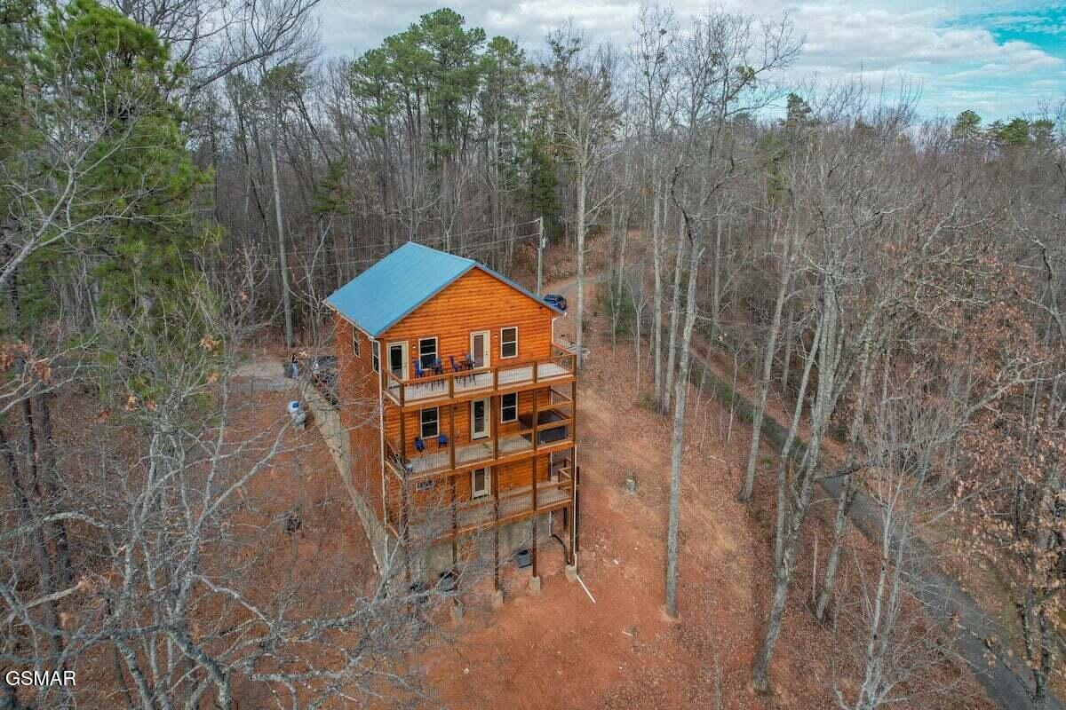 1808 Spring Hill Drive Sevierville TN 37876