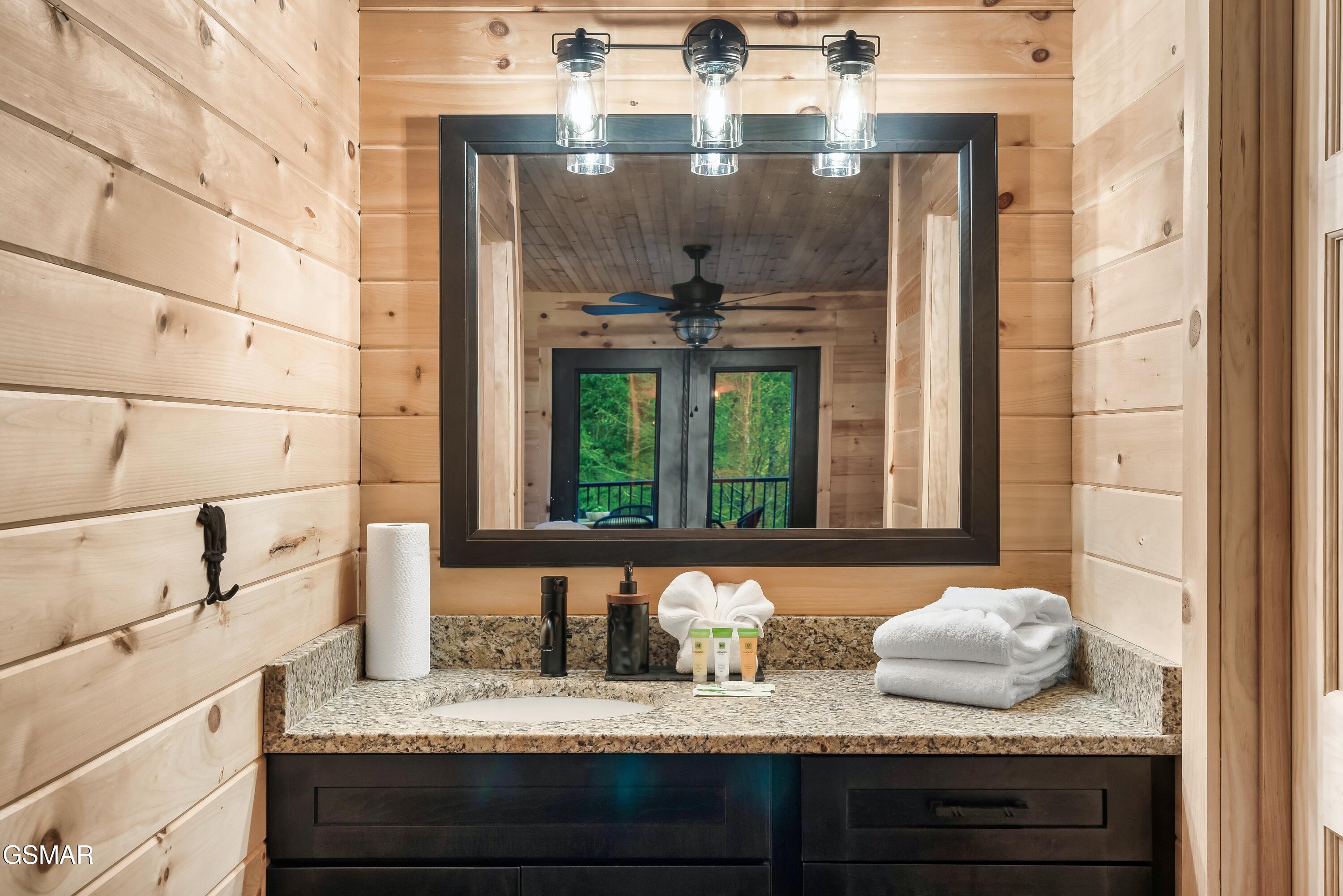 1325 Harmony Way Sevierville TN 37876