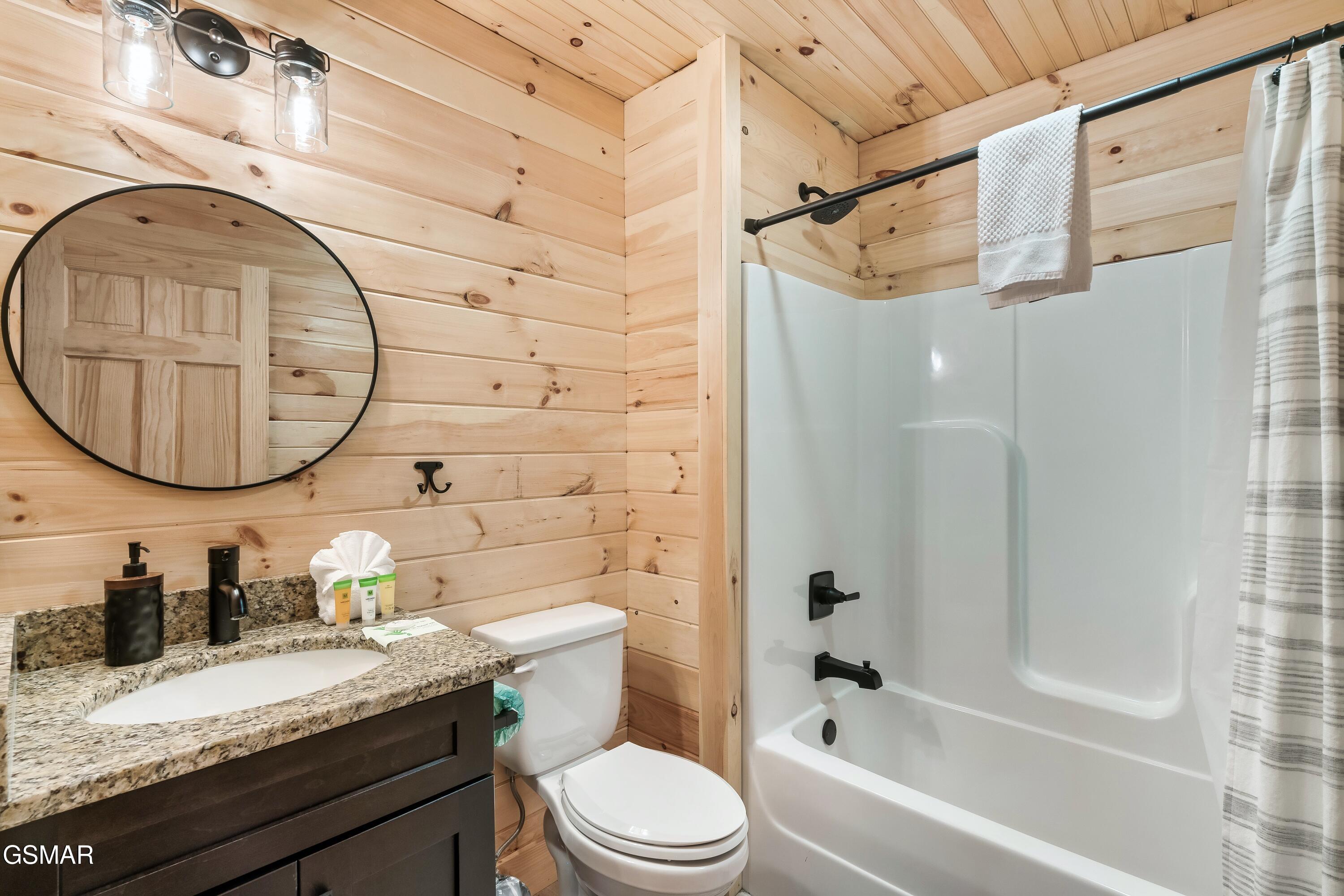1325 Harmony Way Sevierville TN 37876