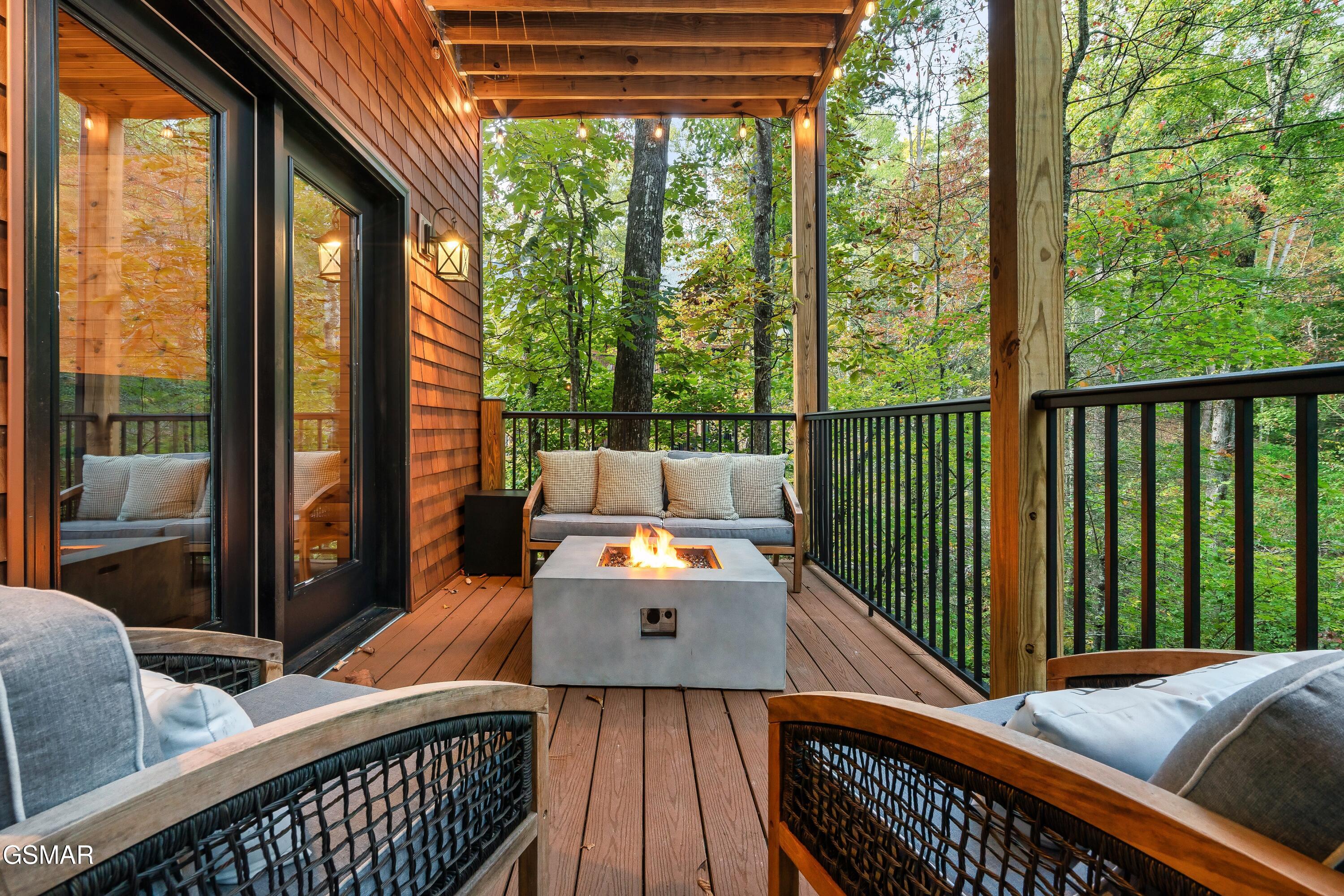 1325 Harmony Way Sevierville TN 37876
