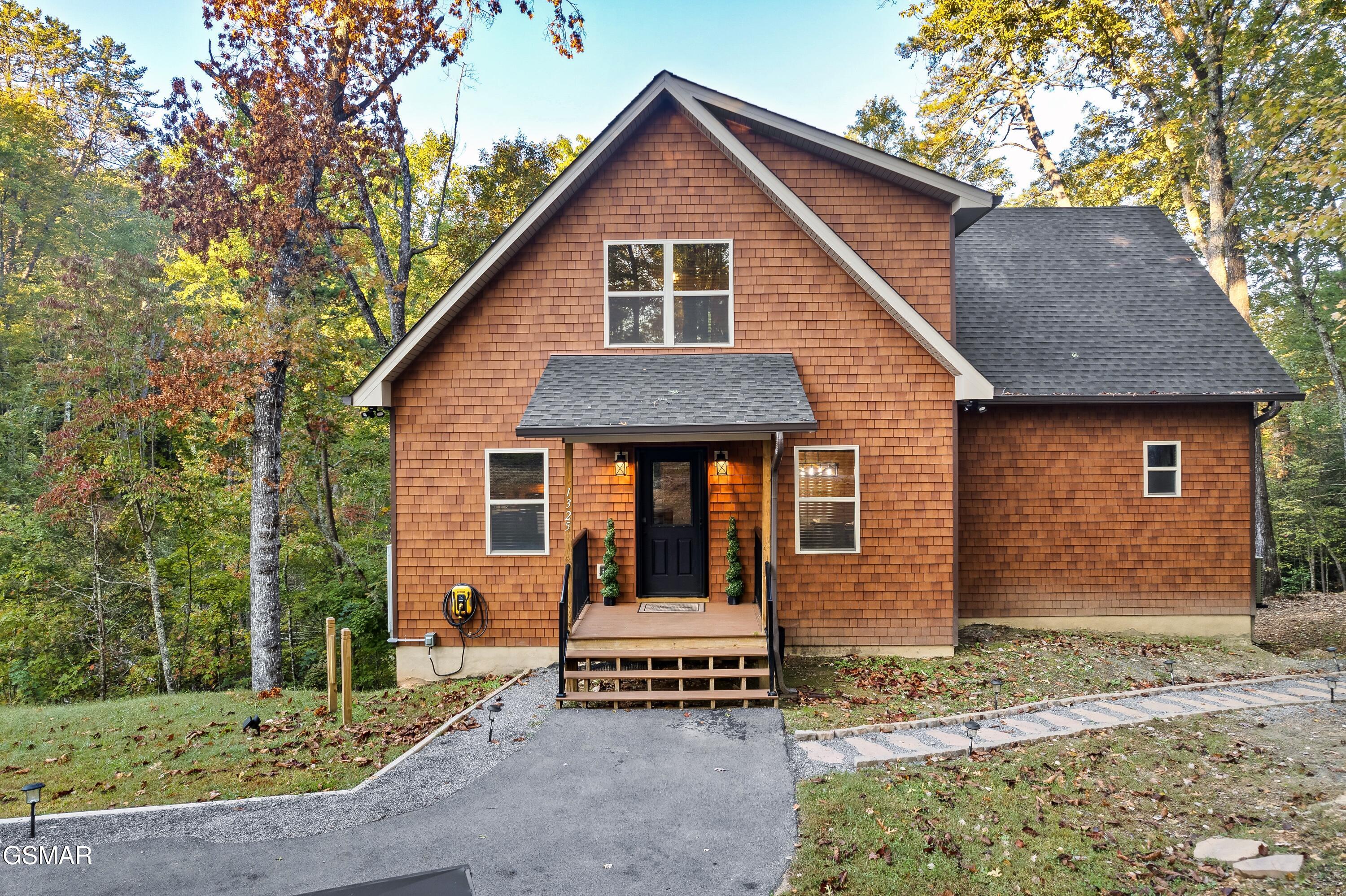 1325 Harmony Way Sevierville TN 37876
