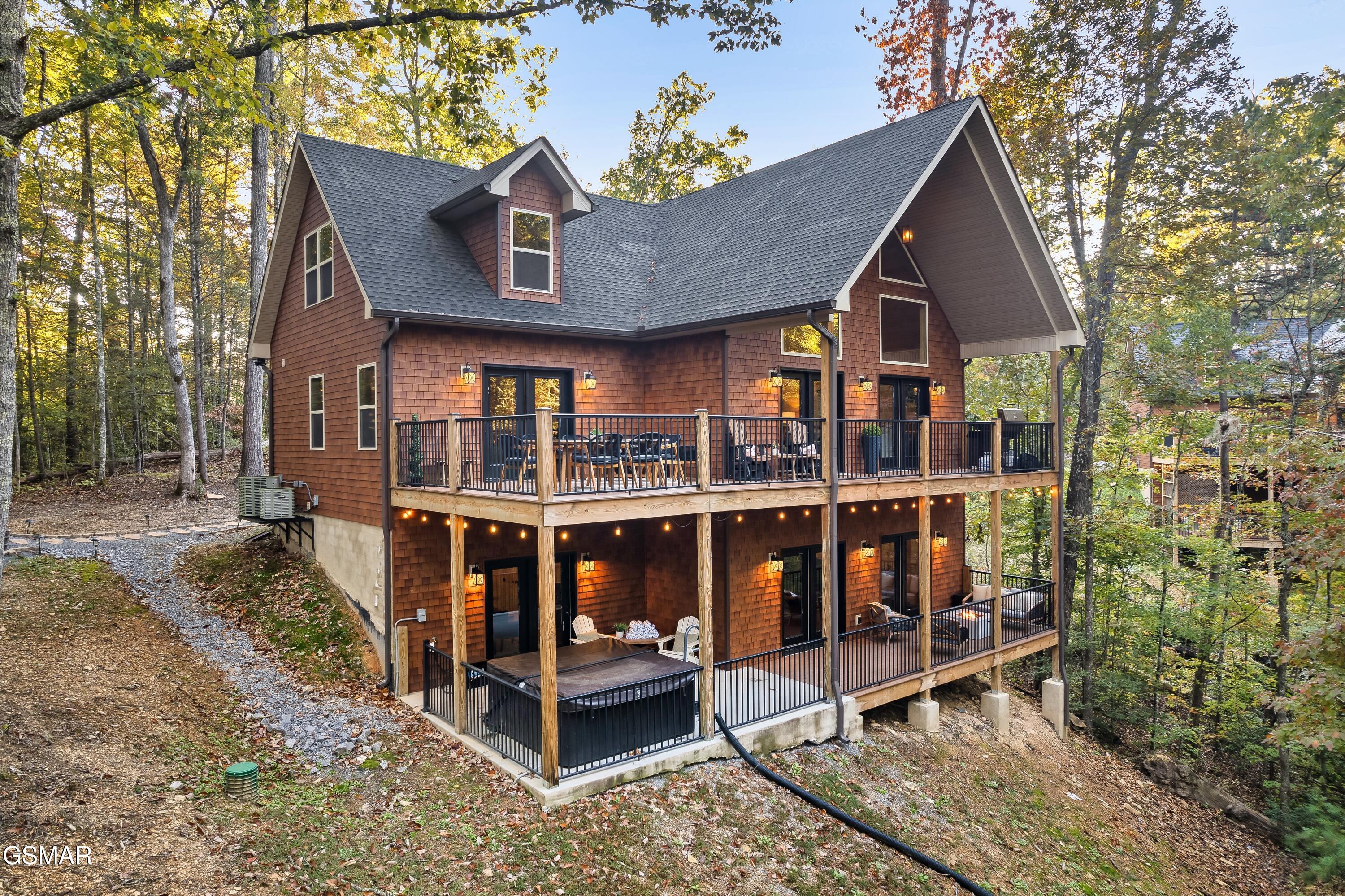 1325 Harmony Way Sevierville TN 37876