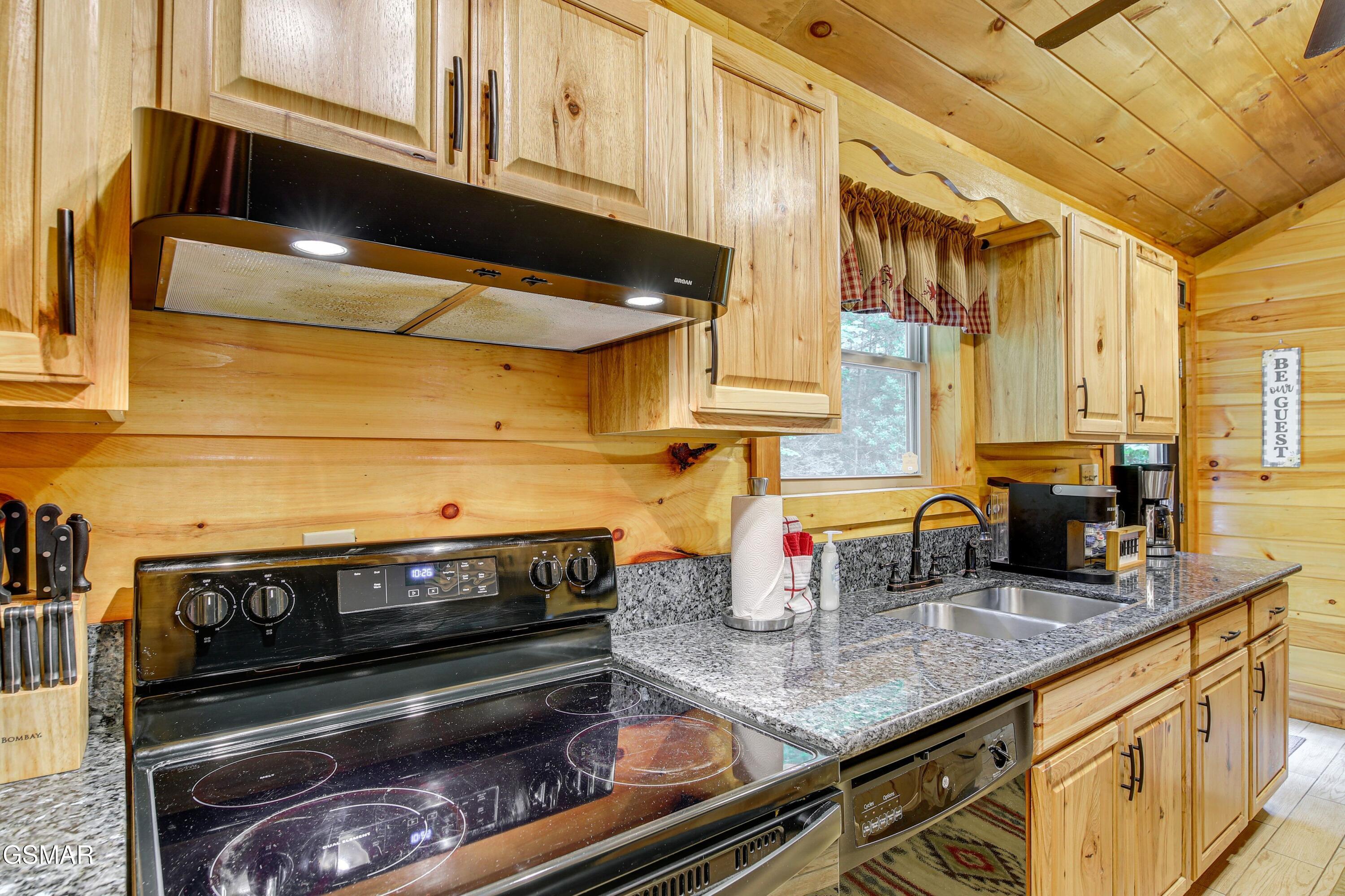 1046 Cheshire Court Gatlinburg TN 37738