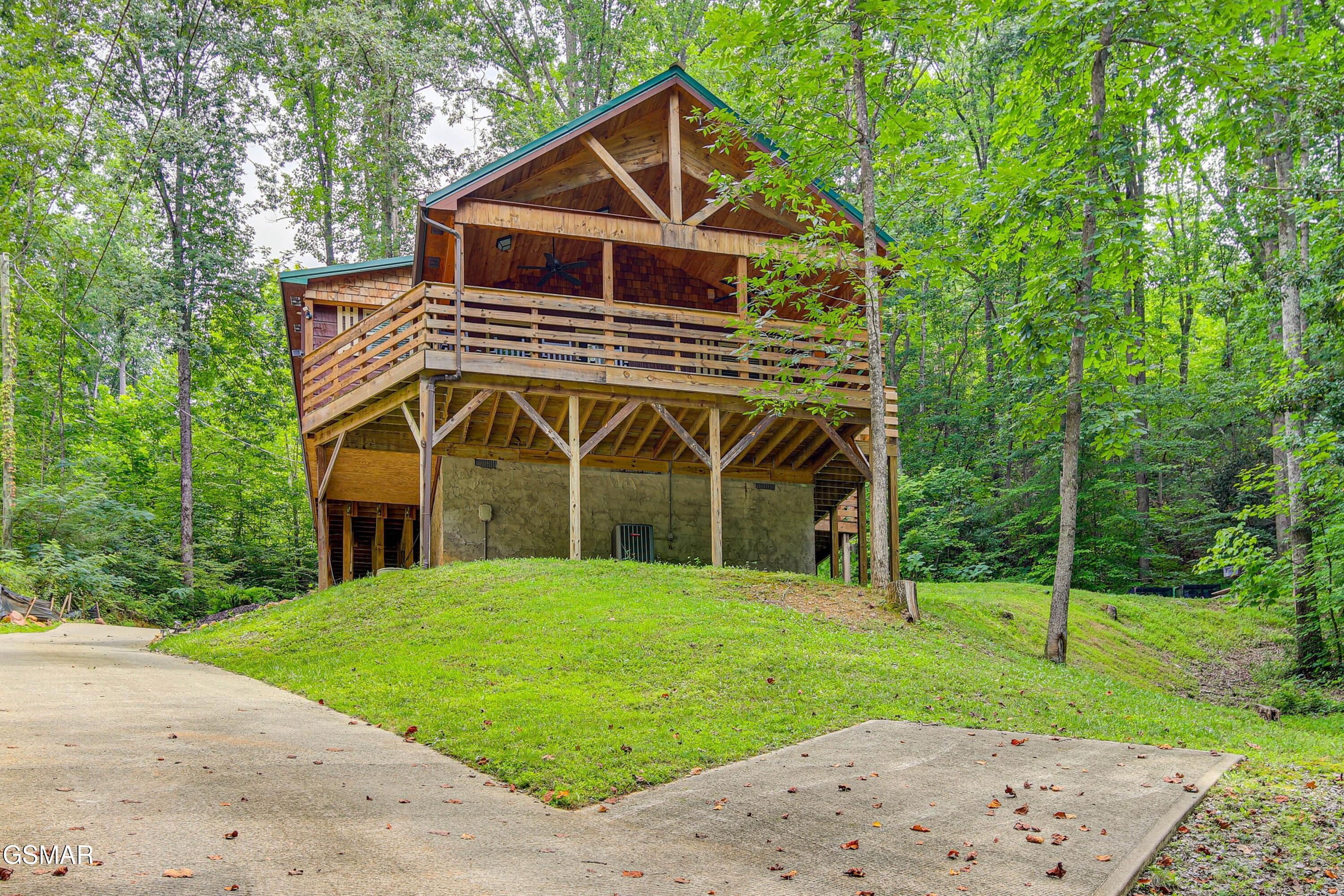 1046 Cheshire Court Gatlinburg TN 37738