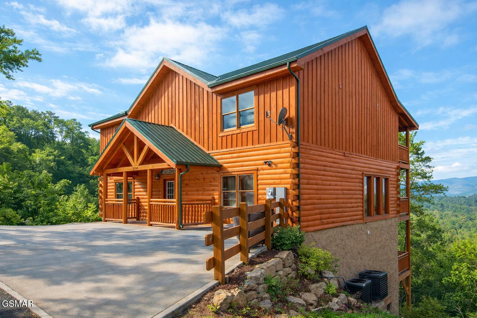 3704 Tilda Hilltop Way Sevierville TN 37862